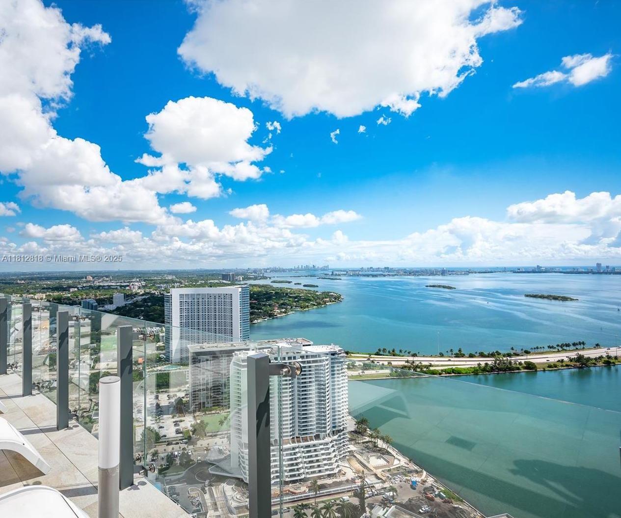 PARAISO BAYVIEWS CONDO - Residential Lease