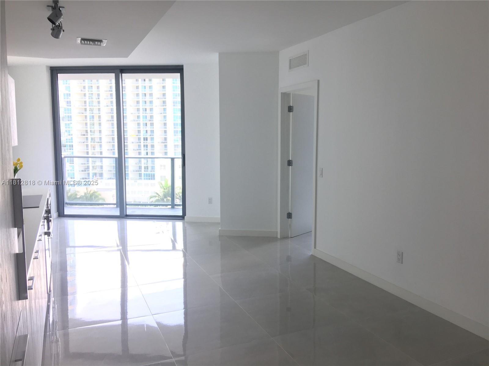 PARAISO BAYVIEWS CONDO - Residential Lease