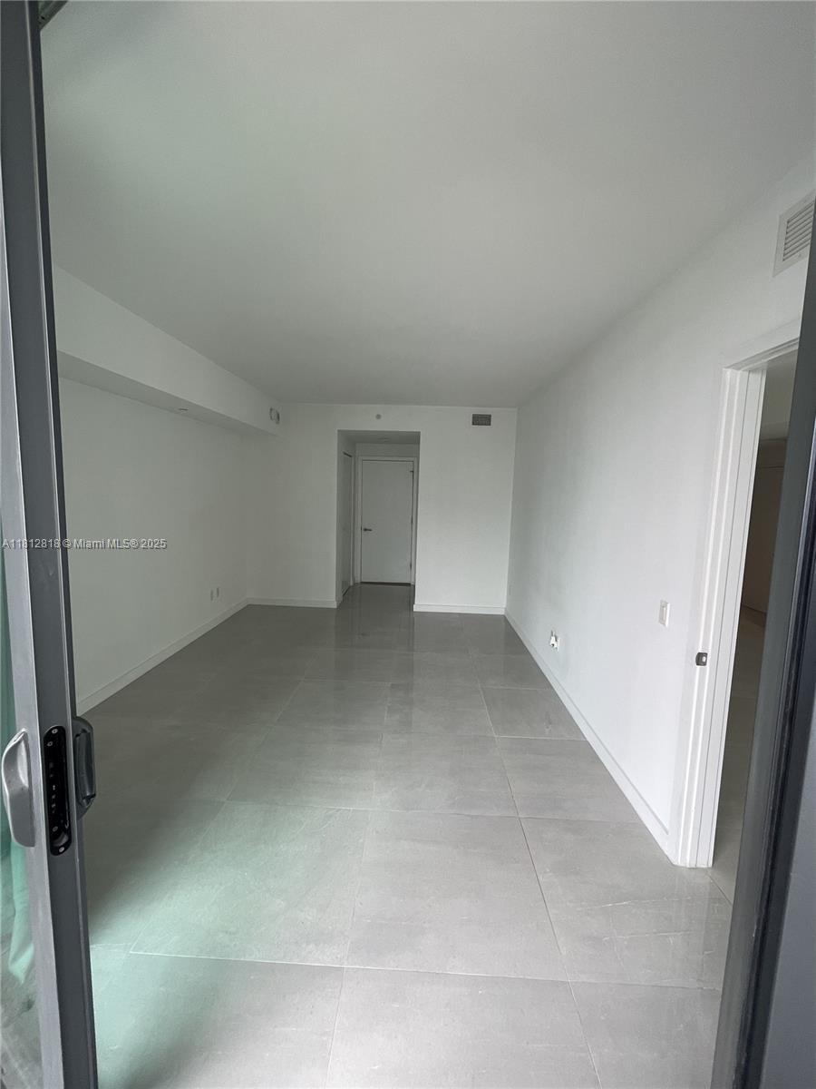 PARAISO BAYVIEWS CONDO - Residential Lease