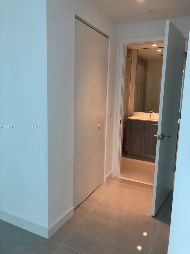 PARAISO BAYVIEWS CONDO - Residential Lease