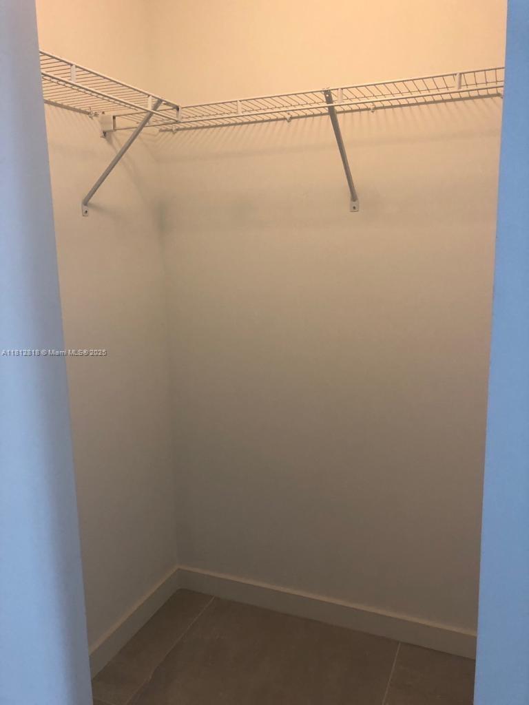 PARAISO BAYVIEWS CONDO - Residential Lease