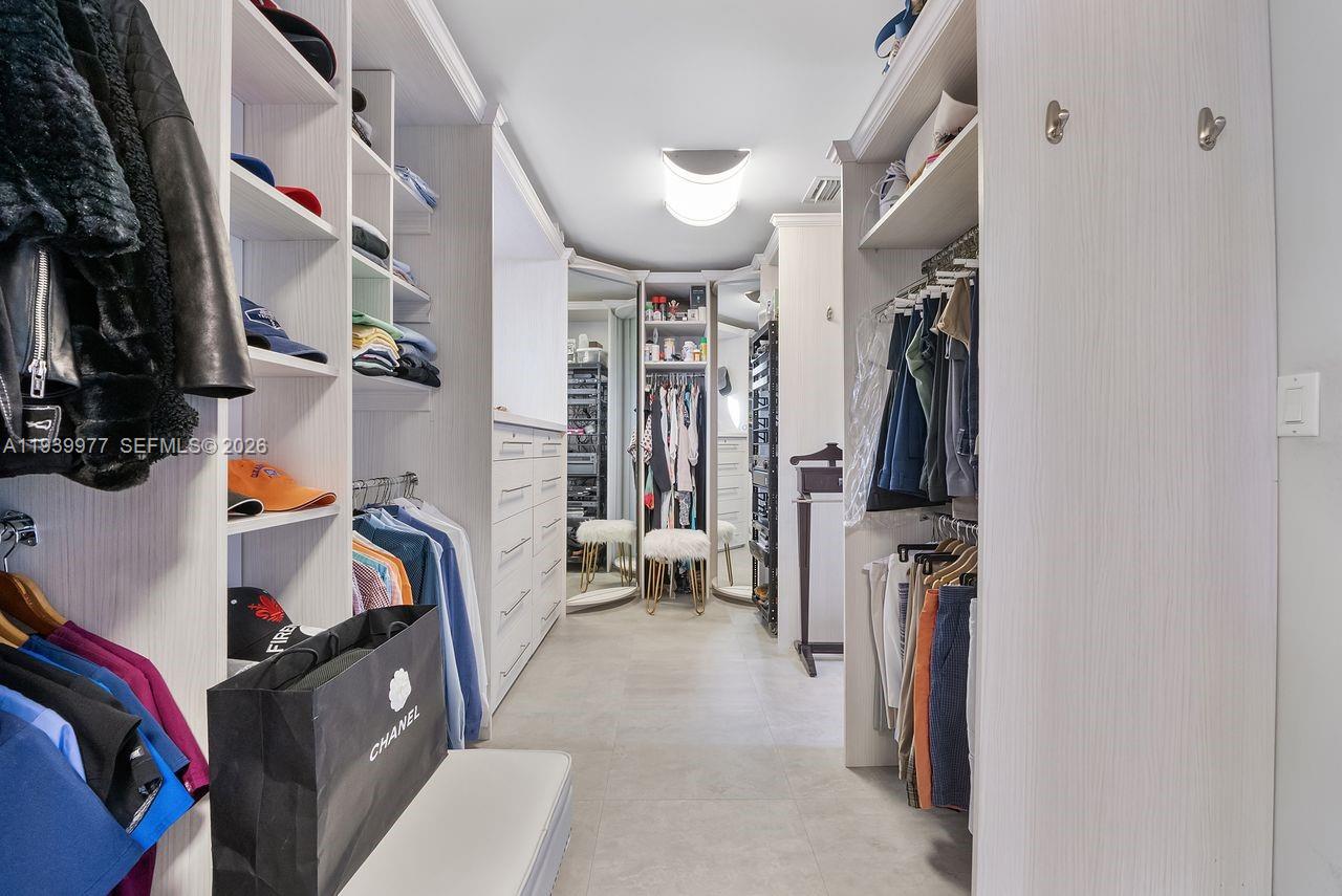 JACKSON HGTS - Residential