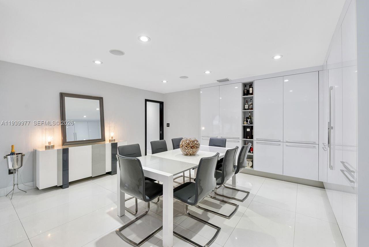 JACKSON HGTS - Residential