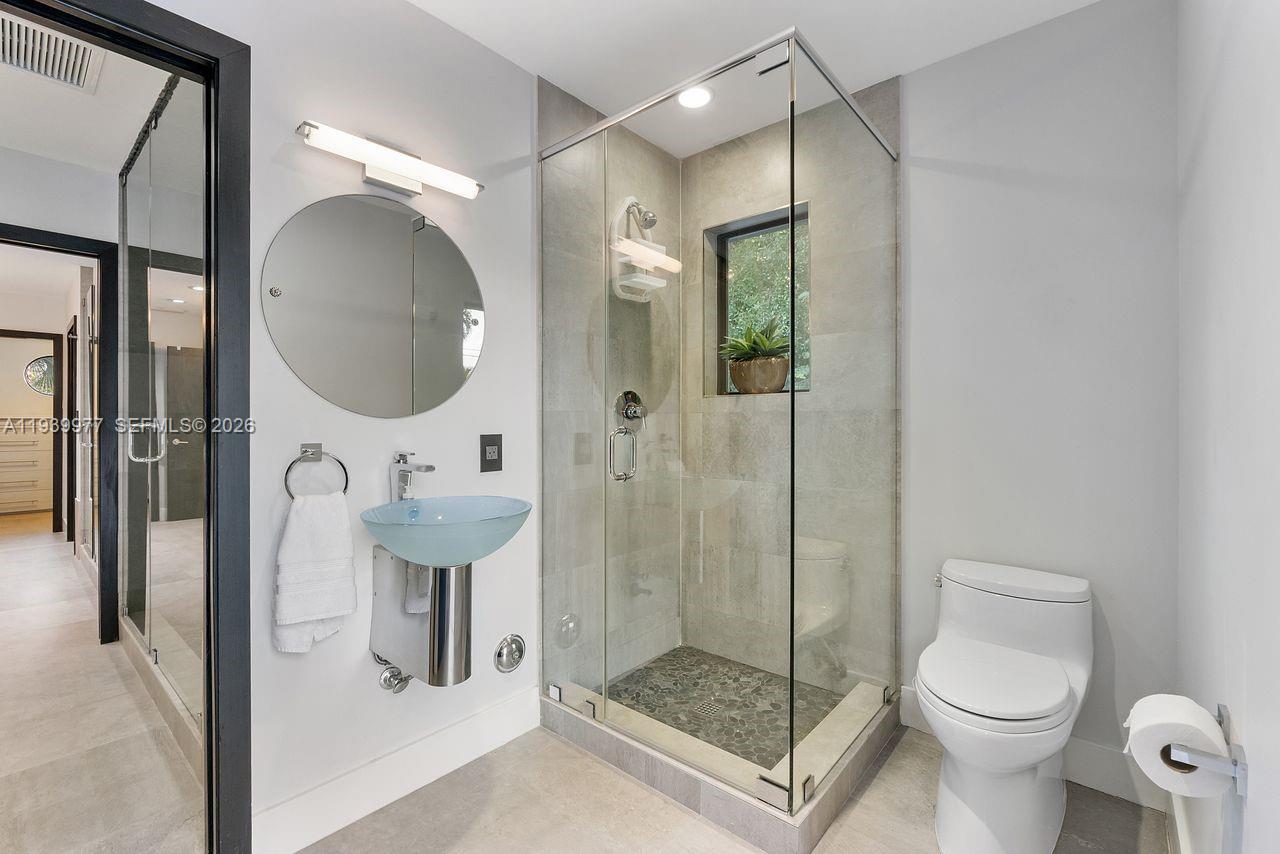 JACKSON HGTS - Residential