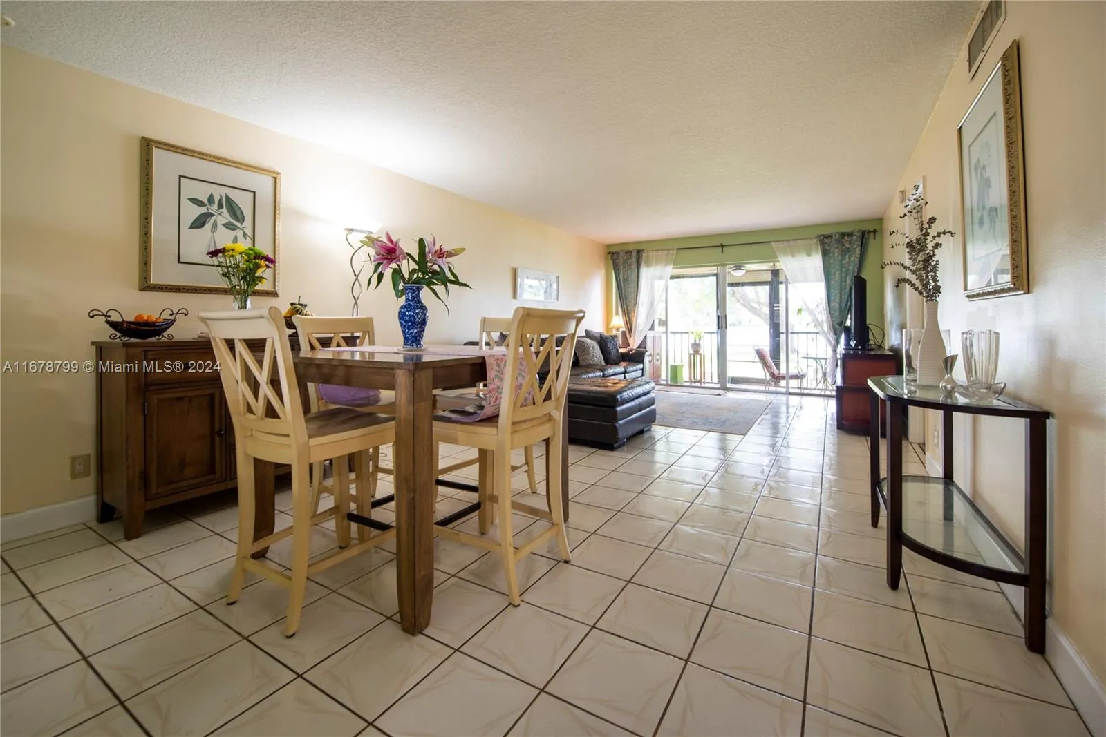 Sunrise, Florida 33351, United States, 2 Bedrooms Bedrooms, ,2 BathroomsBathrooms,Residential,Active,38071