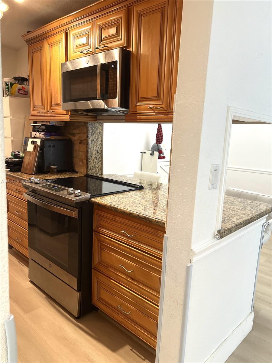 Property for Sale at 7225 Sw 94th Pl I8, Miami, Broward County, Florida - Bedrooms: 2 
Bathrooms: 2  - $287,000