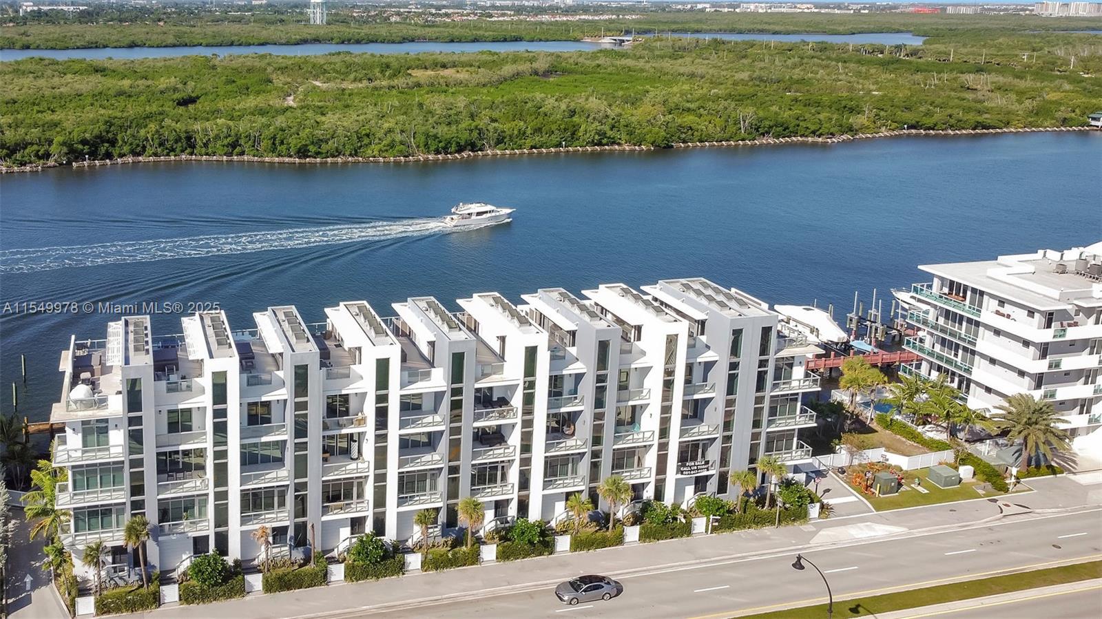 HOLLYWOOD BEACH SECOND AD - Residential