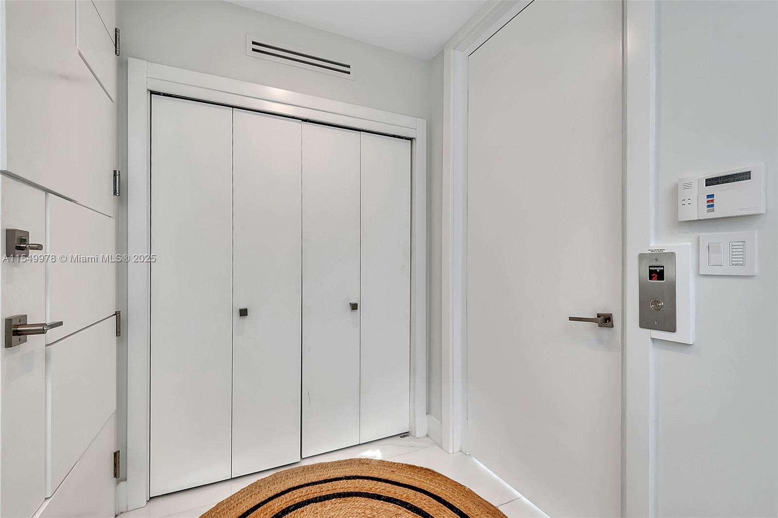 HOLLYWOOD BEACH SECOND AD - Residential