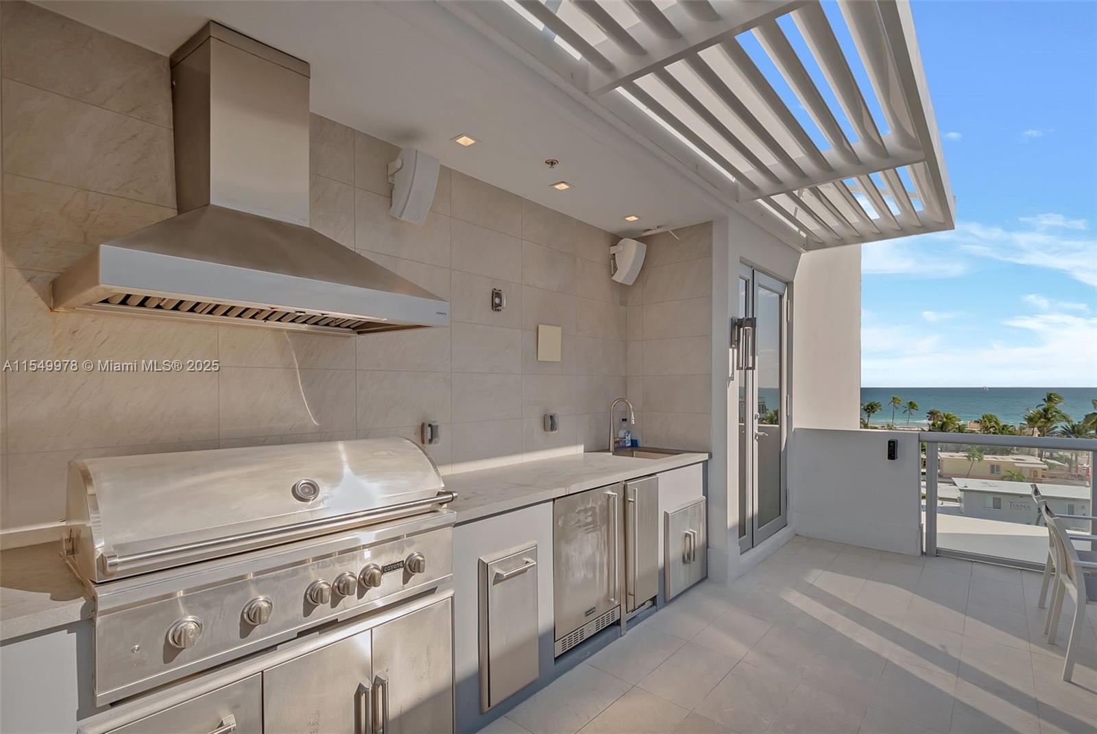 HOLLYWOOD BEACH SECOND AD - Residential