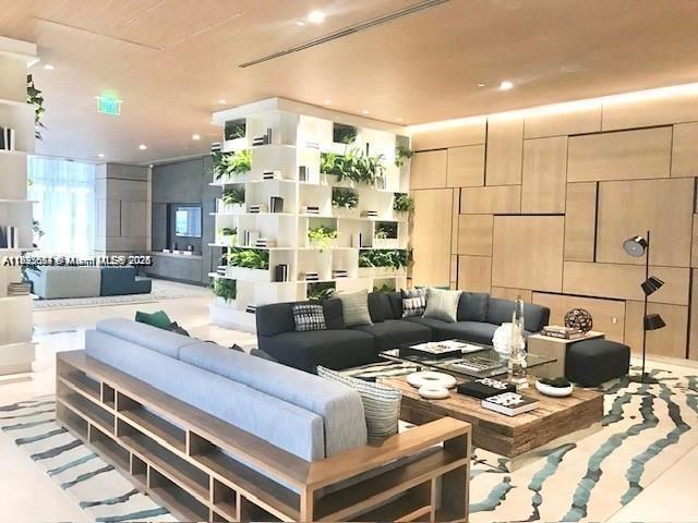 BRICKELL HEIGHTS EAST CON - Residential