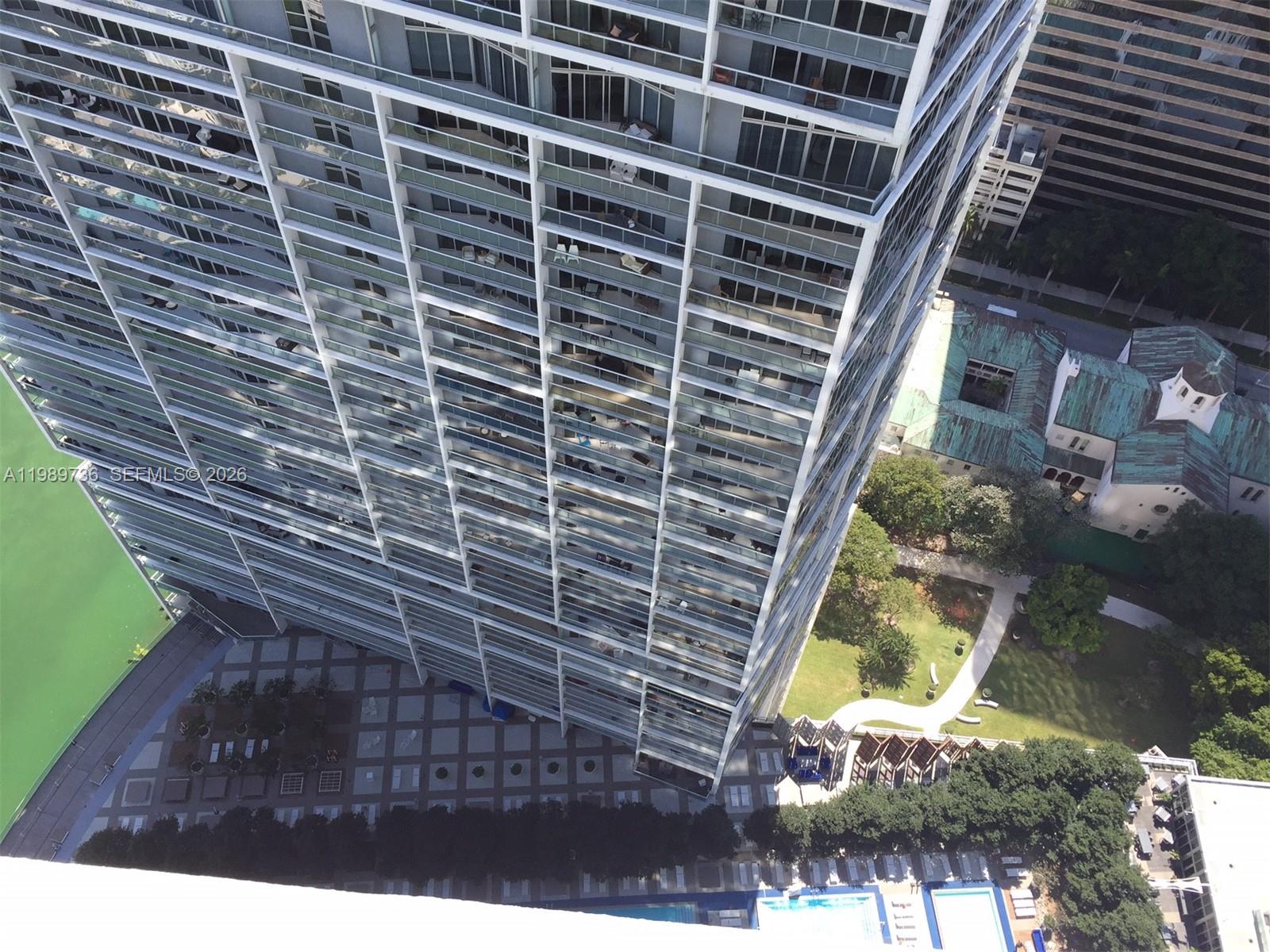 ICONBRICKELL CONDO NO 1 - Residential