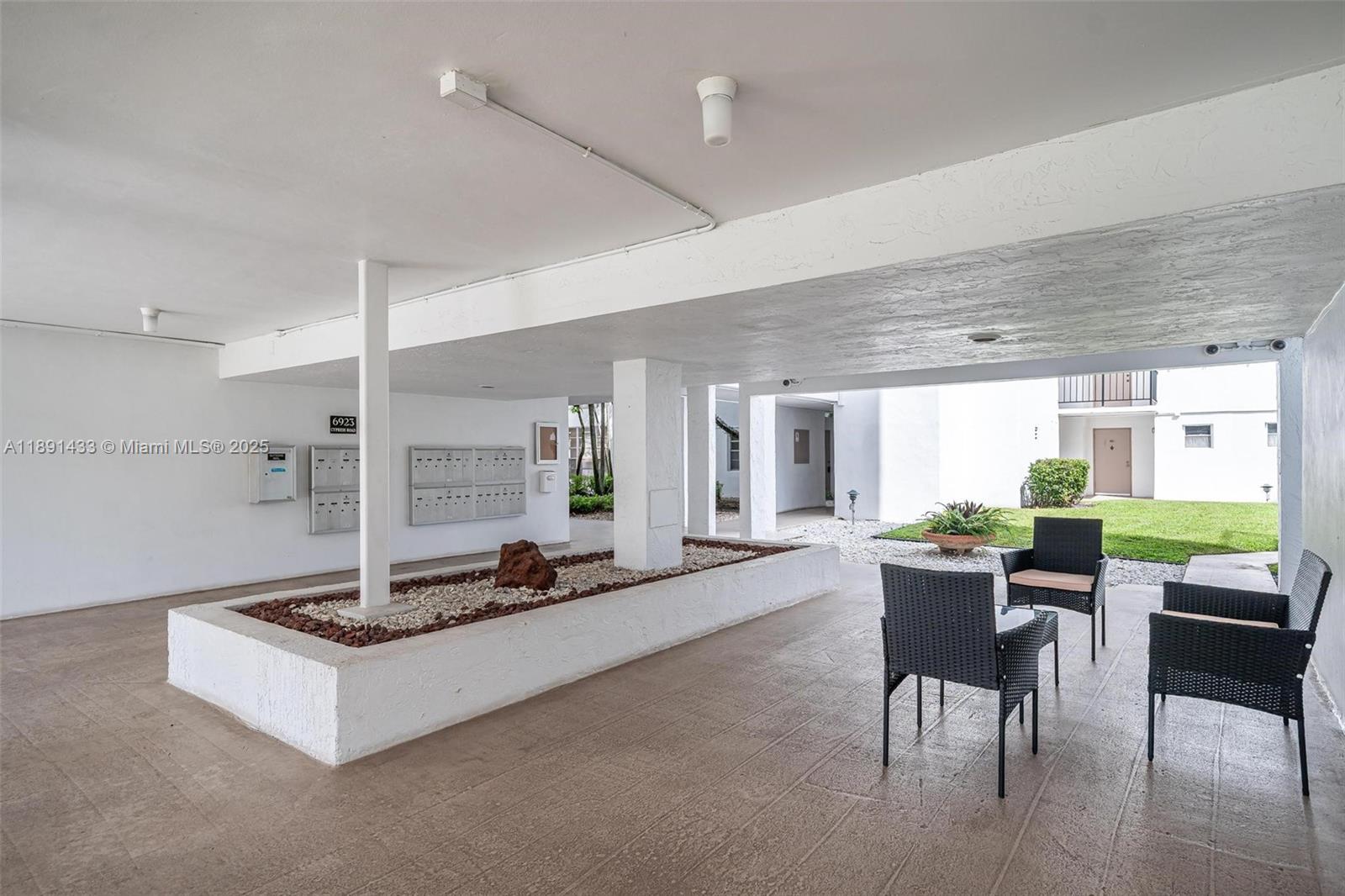 PLANTATION ROYAL SECTION - Residential