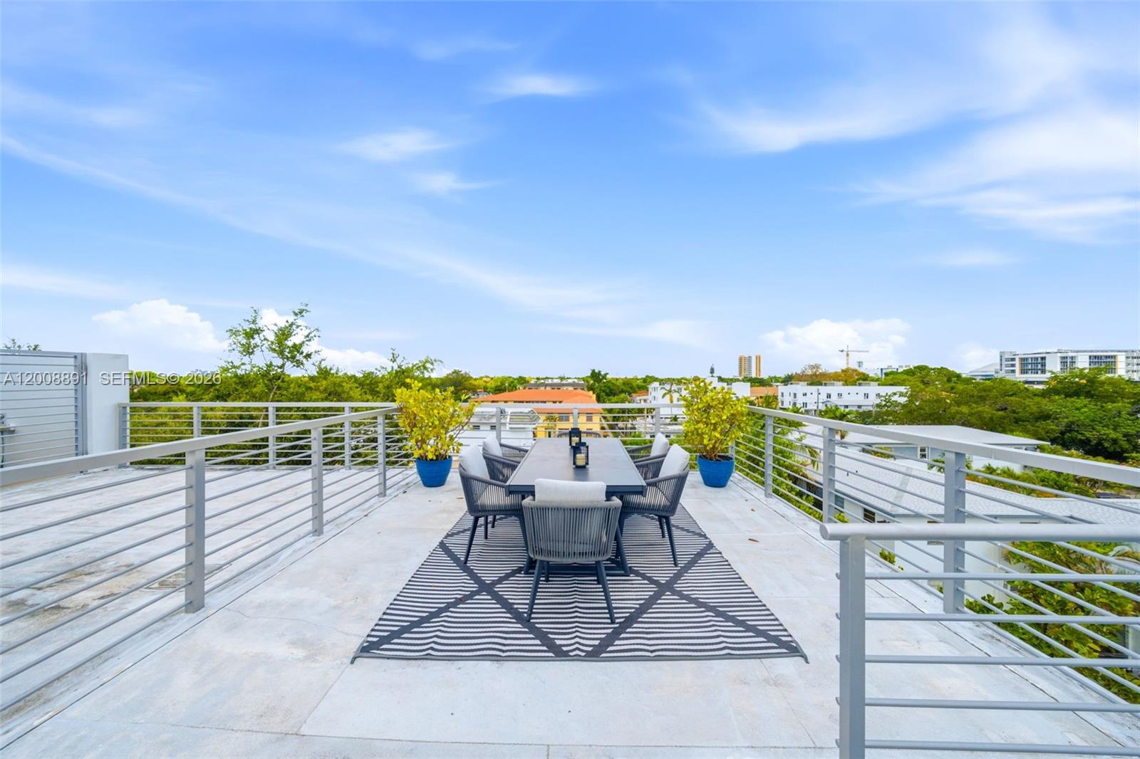 ELEVEN IN THE ROADS CONDO - Residential