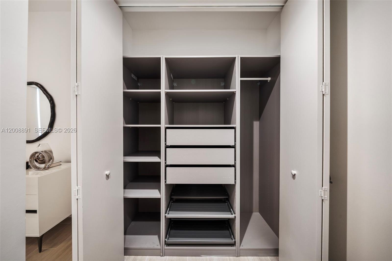 ELEVEN IN THE ROADS CONDO - Residential