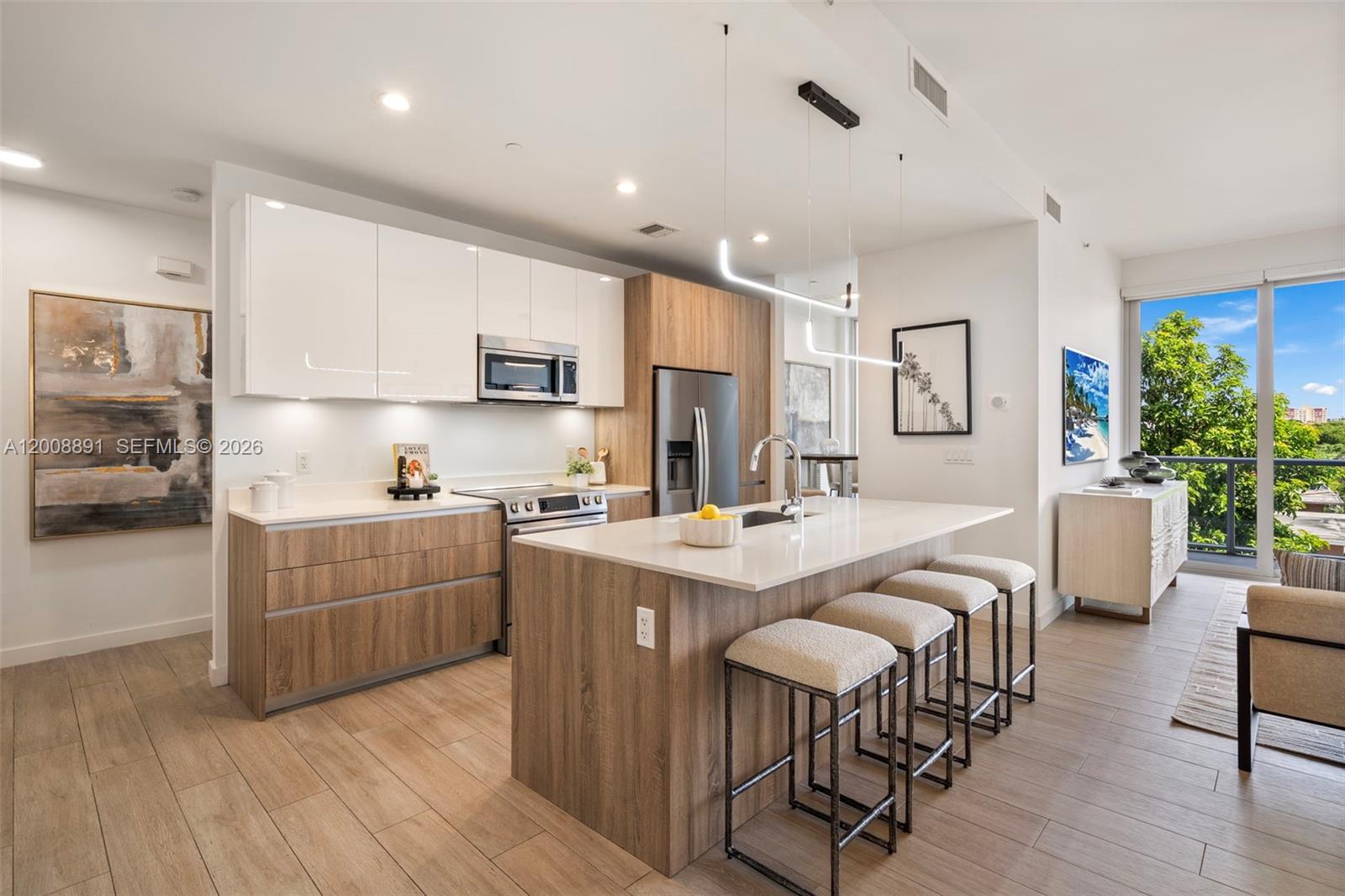 ELEVEN IN THE ROADS CONDO - Residential