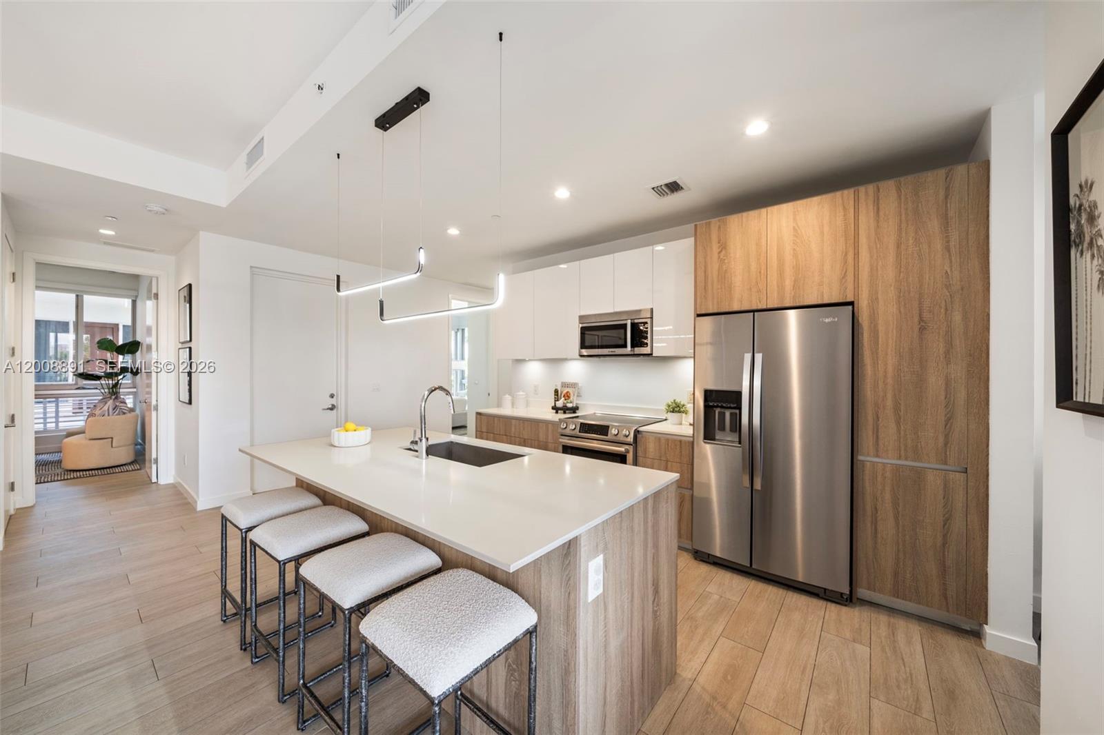 ELEVEN IN THE ROADS CONDO - Residential