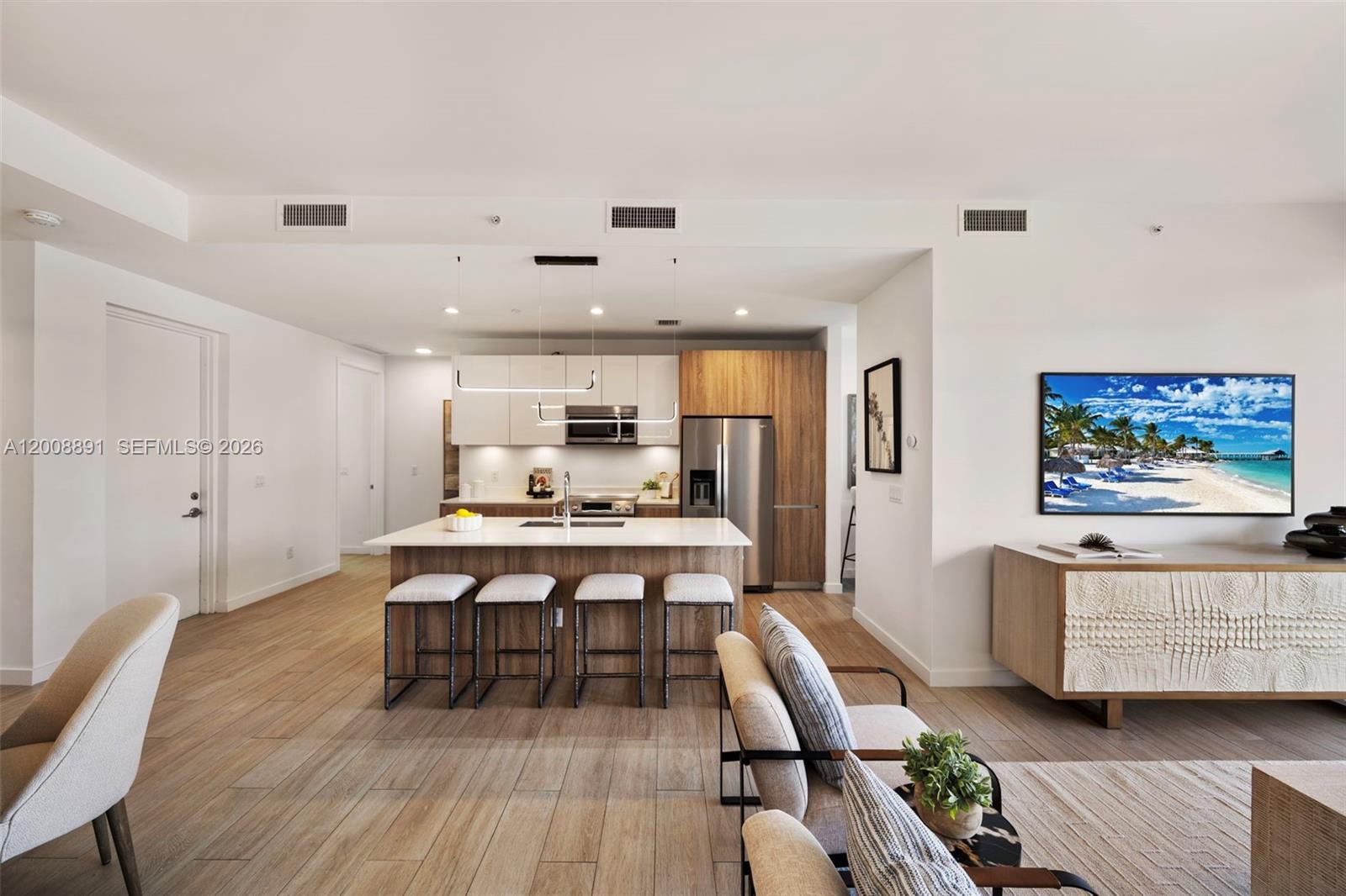 ELEVEN IN THE ROADS CONDO - Residential