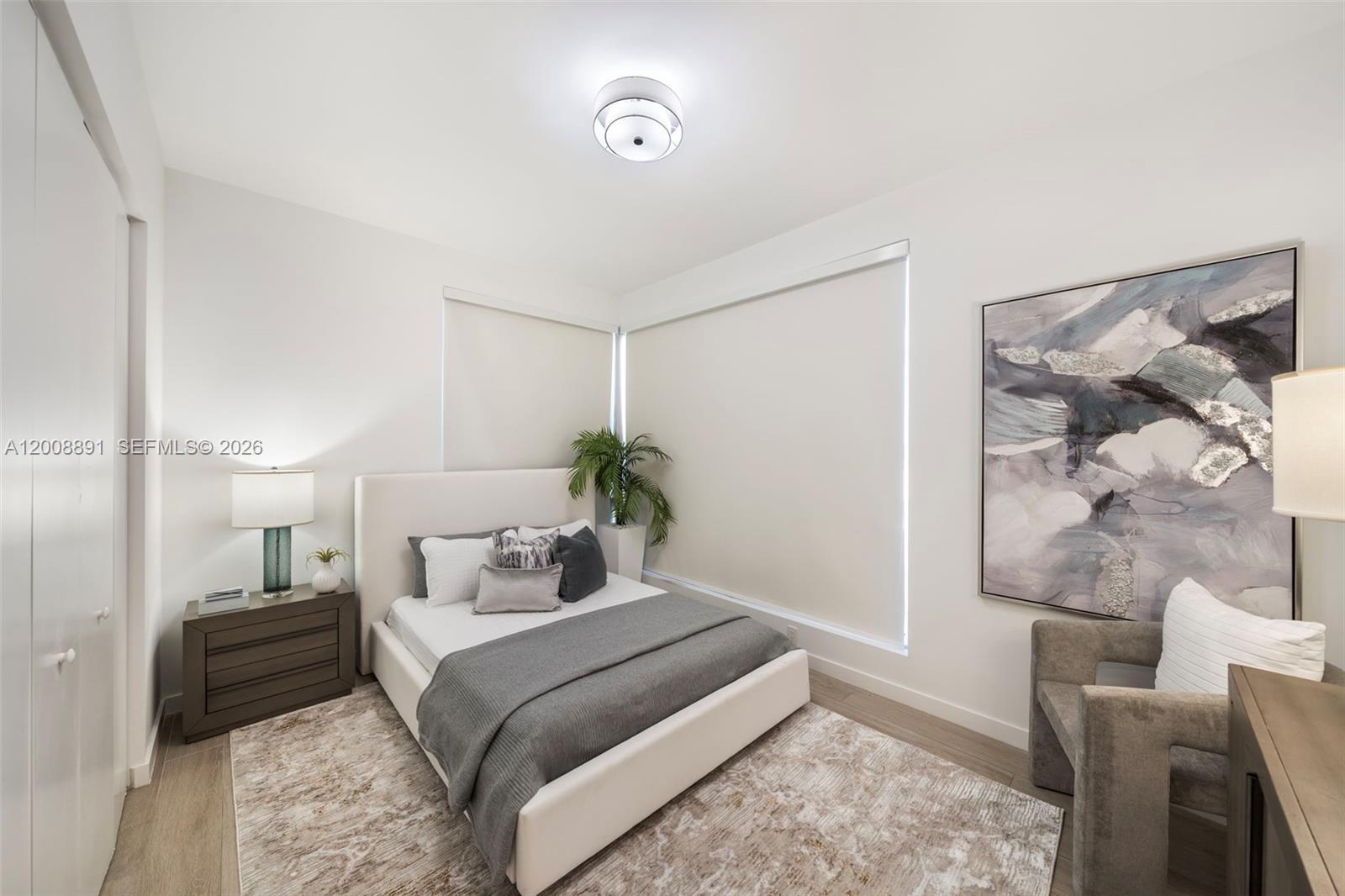 ELEVEN IN THE ROADS CONDO - Residential