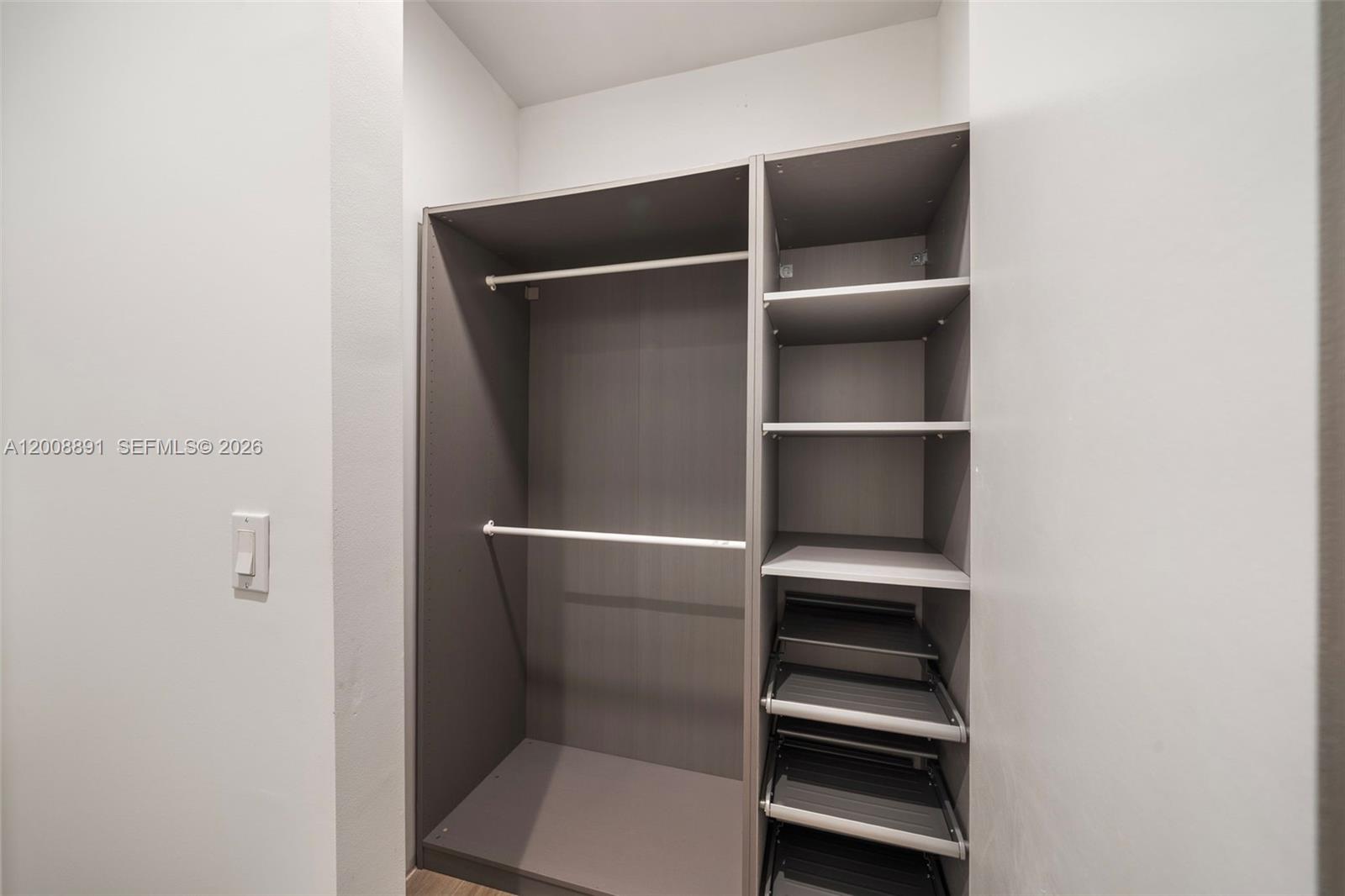 ELEVEN IN THE ROADS CONDO - Residential