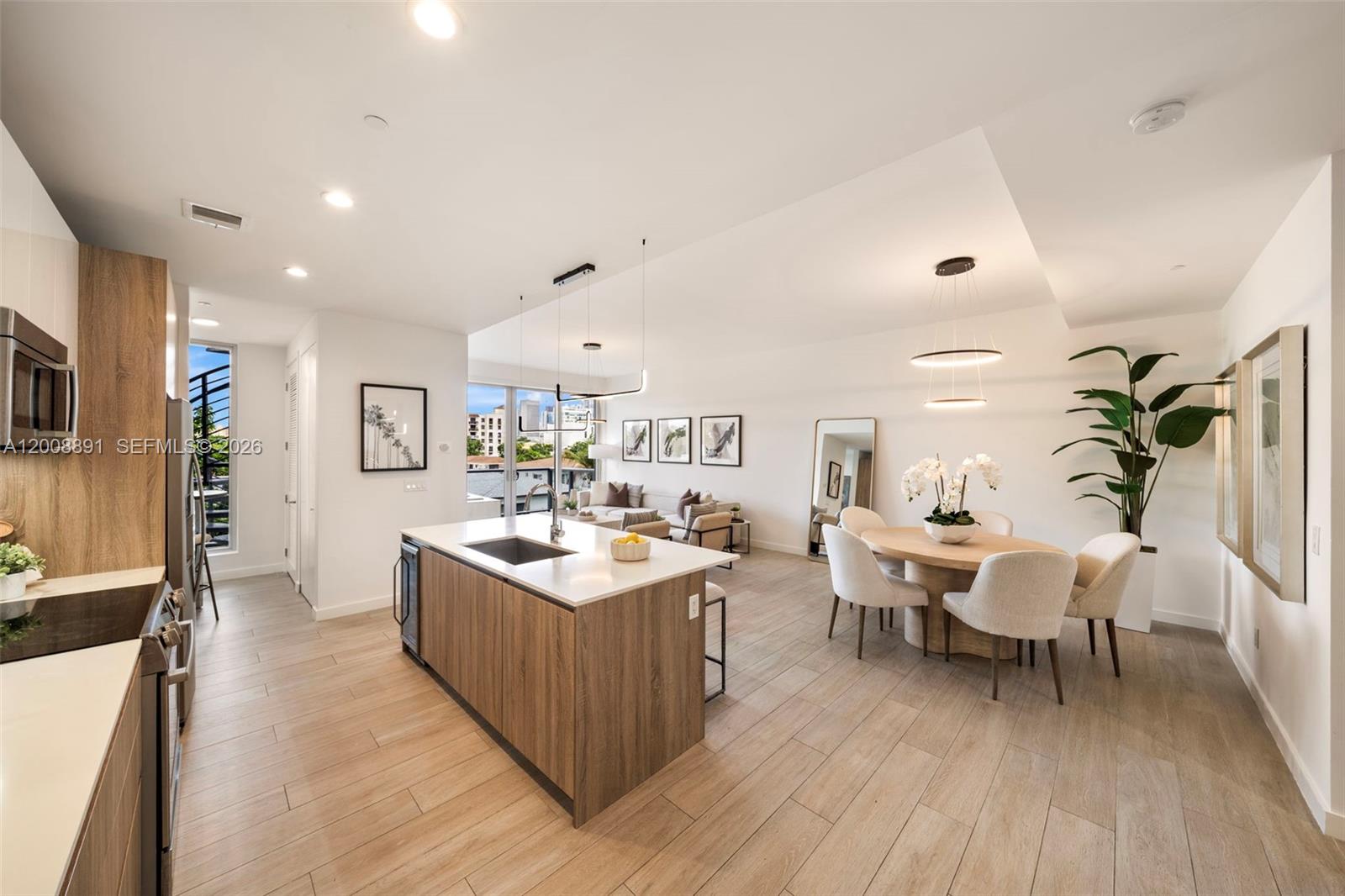 ELEVEN IN THE ROADS CONDO - Residential