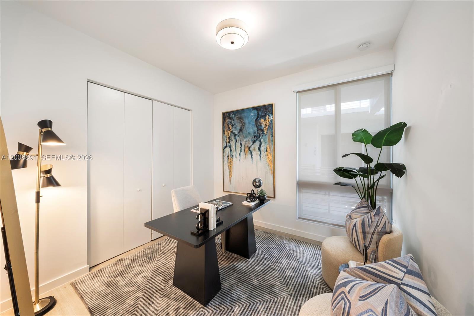 ELEVEN IN THE ROADS CONDO - Residential