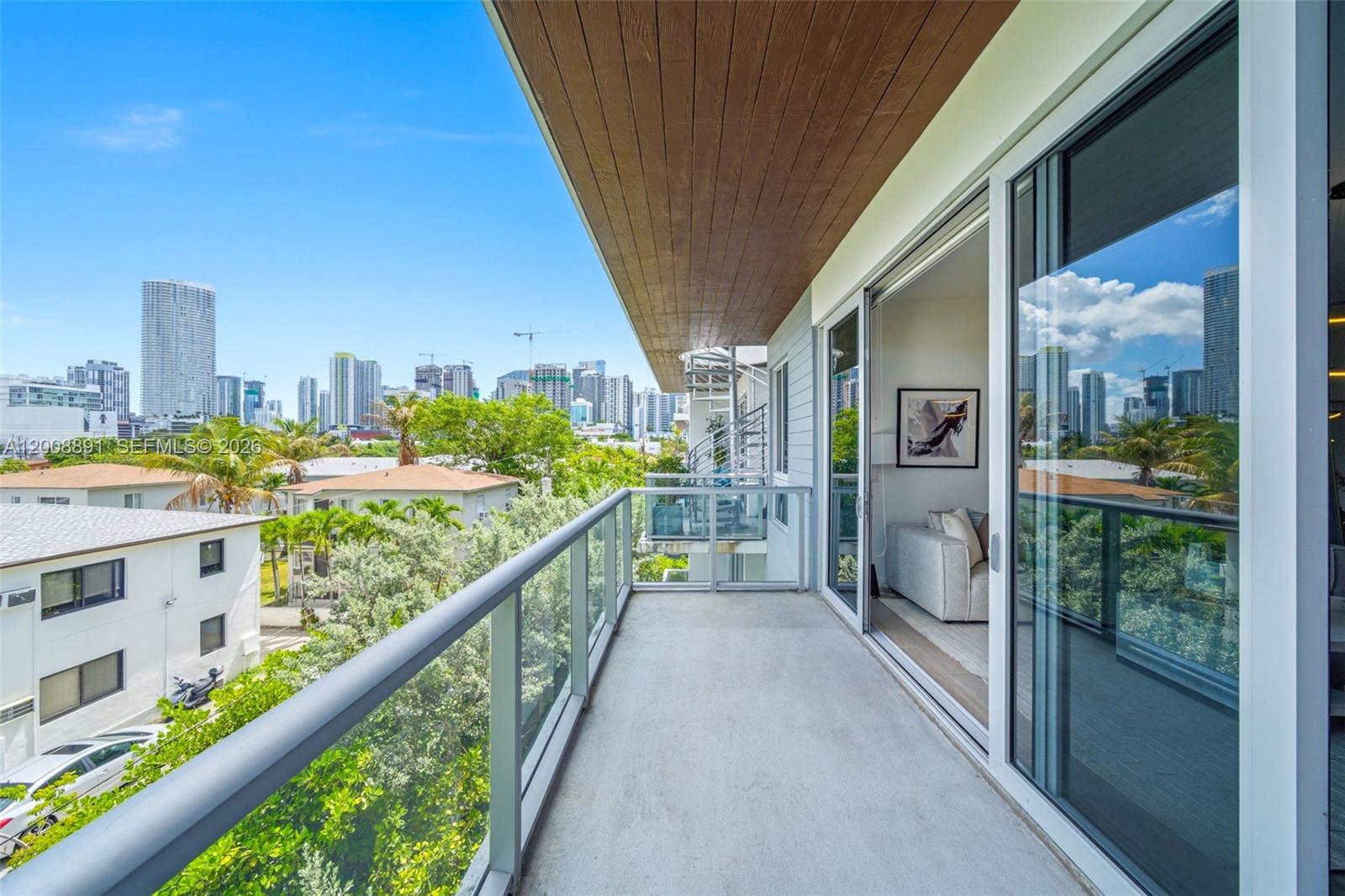 ELEVEN IN THE ROADS CONDO - Residential