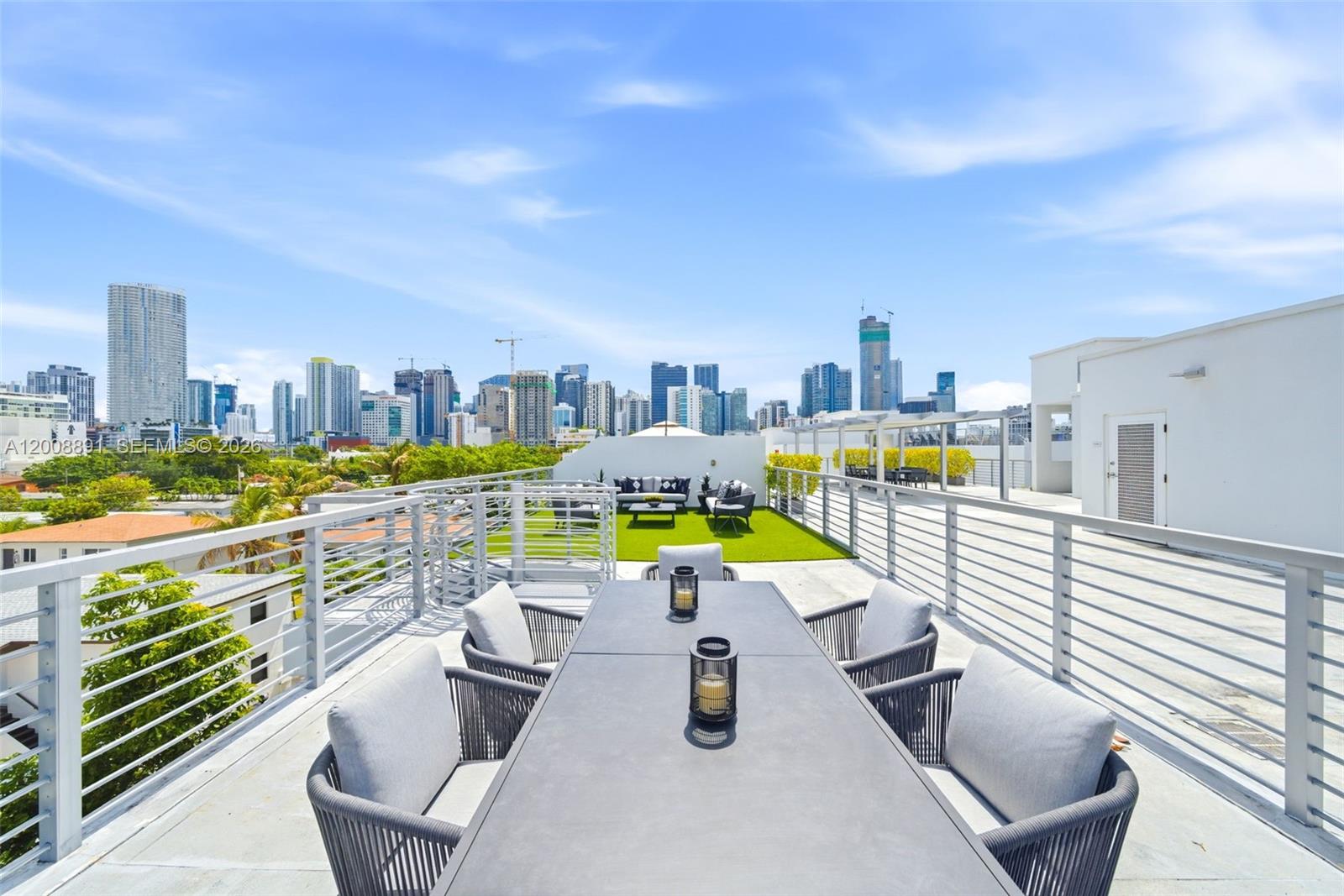 ELEVEN IN THE ROADS CONDO - Residential