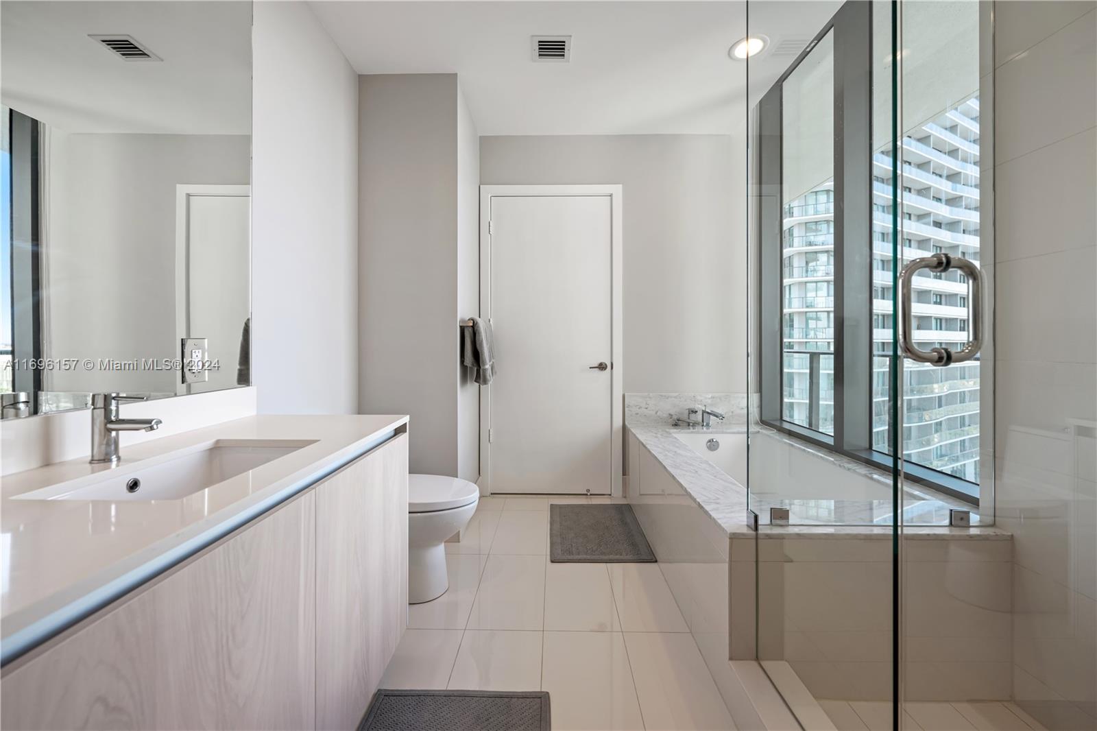 GRAN PARAISO CONDO - Residential Lease