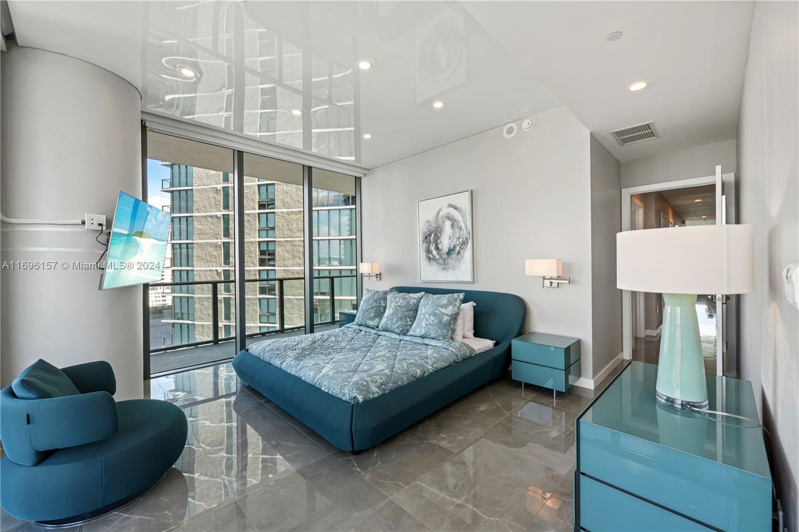 GRAN PARAISO CONDO - Residential Lease