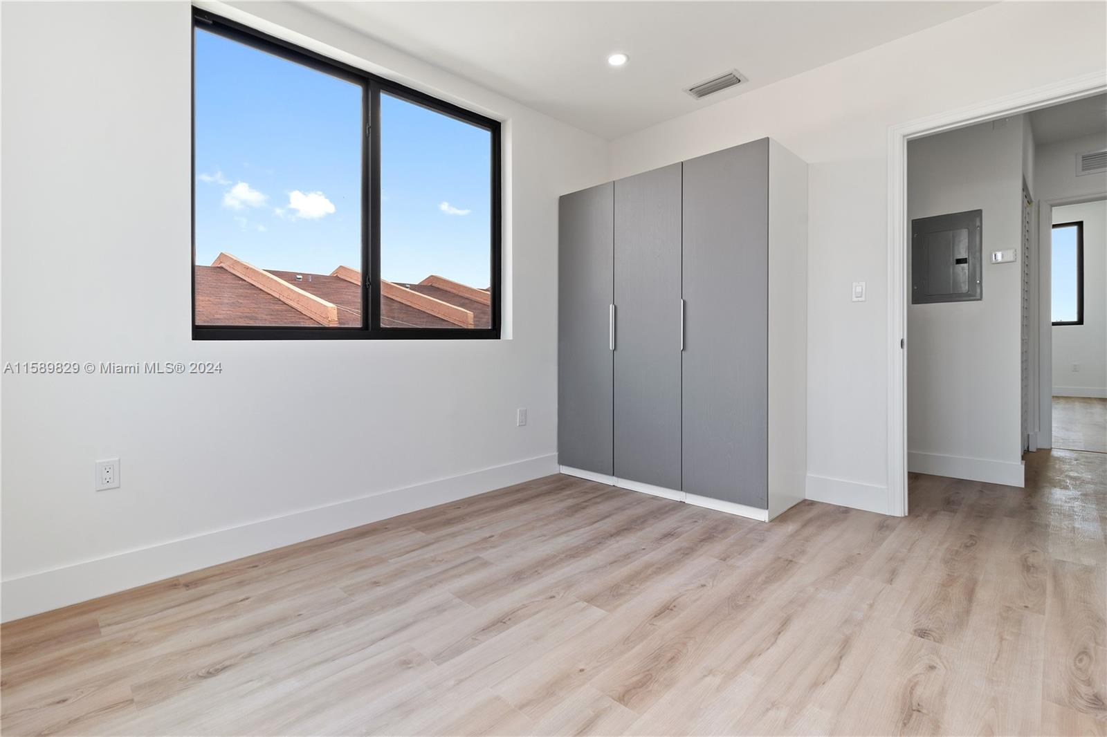 SWEETWATER GROVES .14 AC - Residential Lease