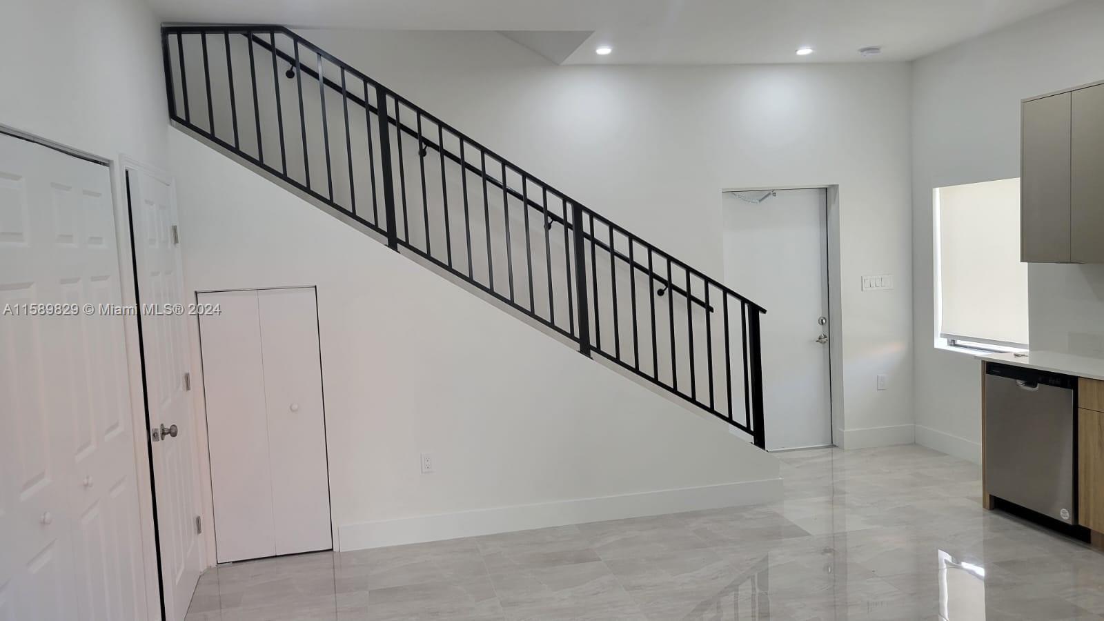 SWEETWATER GROVES .14 AC - Residential Lease