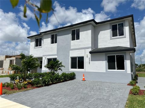 Townhouse in Miami FL 22535 125 ave Ave.jpg