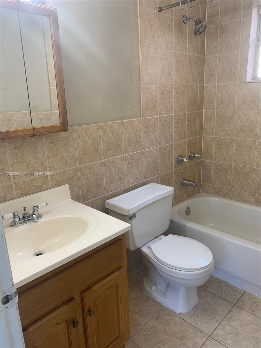 WINDMILL LAKES II CONDO - Residential