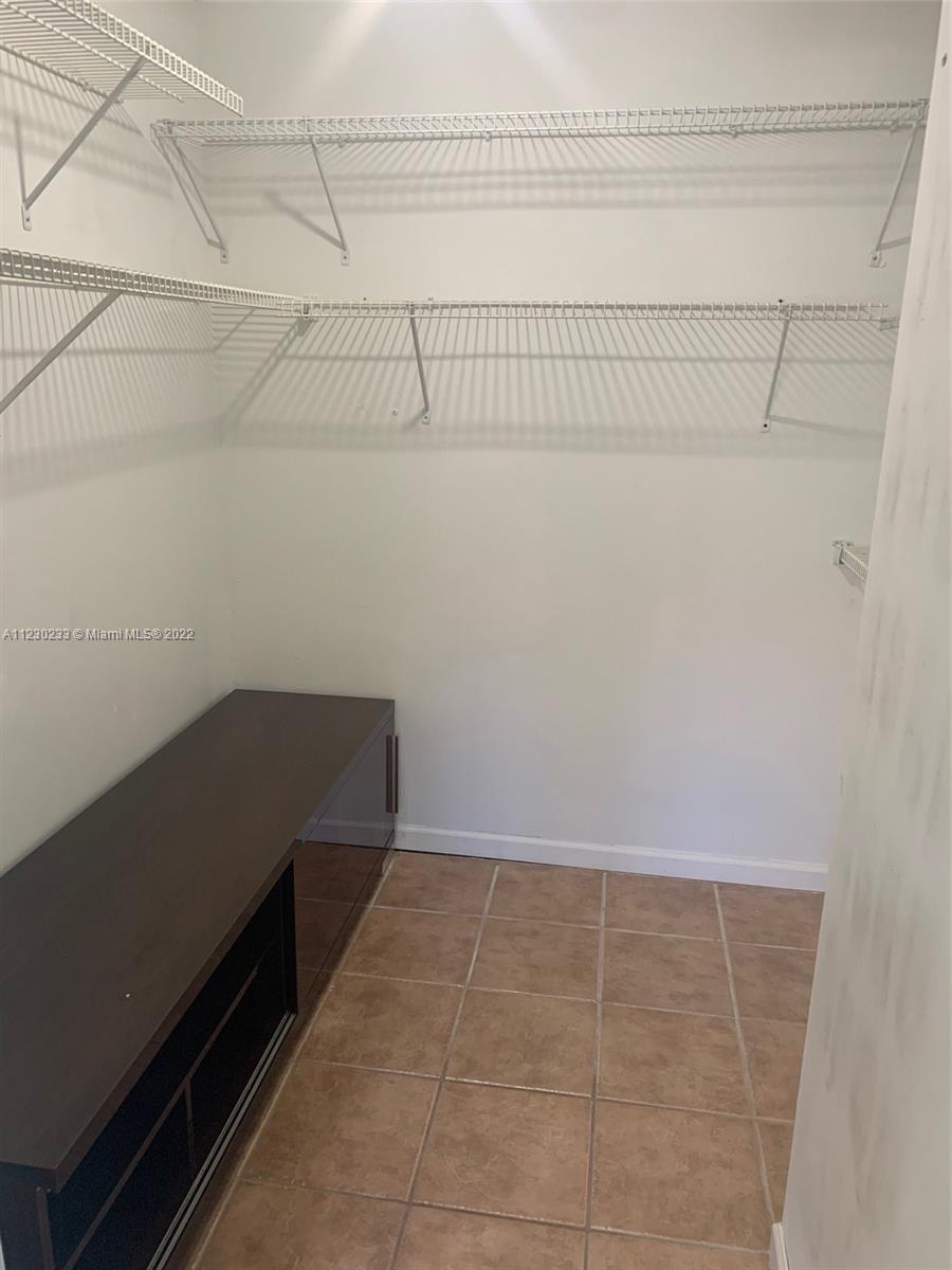 WINDMILL LAKES II CONDO - Residential