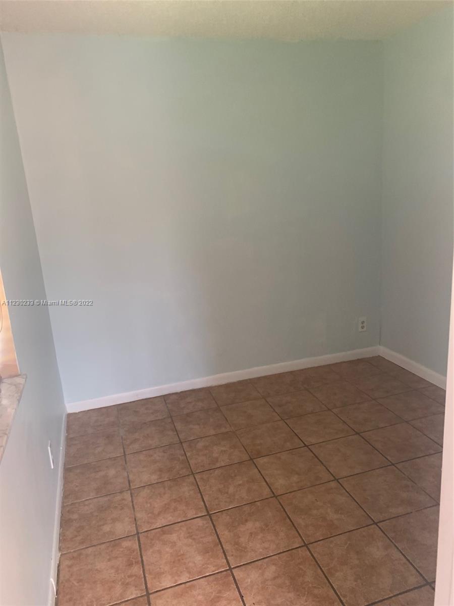 WINDMILL LAKES II CONDO - Residential