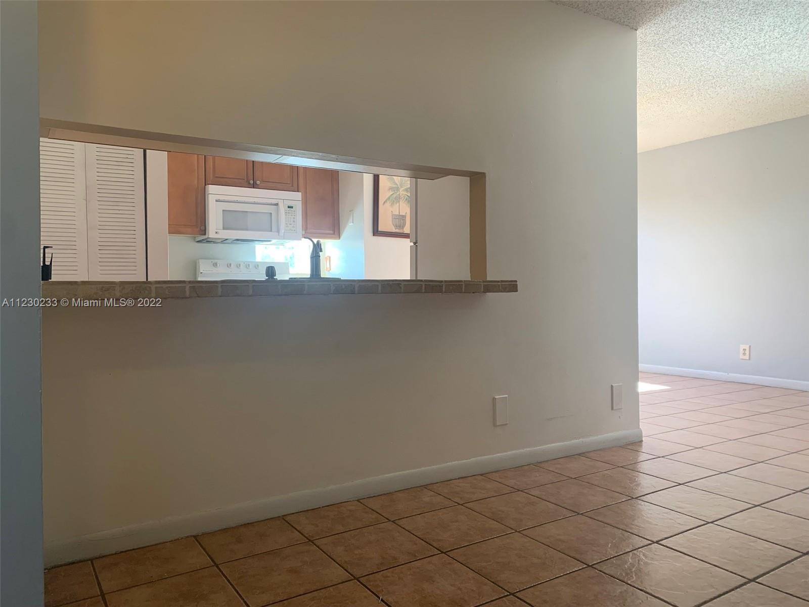 WINDMILL LAKES II CONDO - Residential