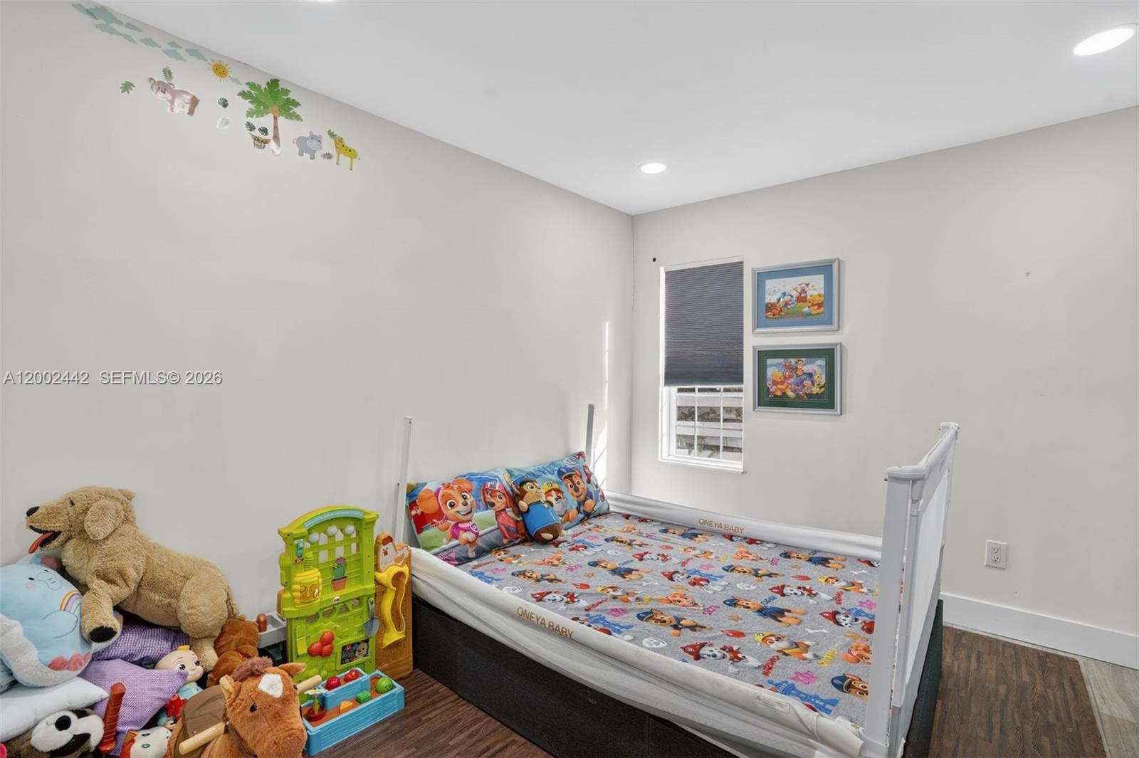 COUNTRY WALK SEC 4 - Residential