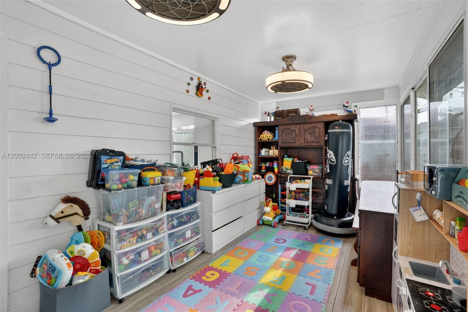 COUNTRY WALK SEC 4 - Residential