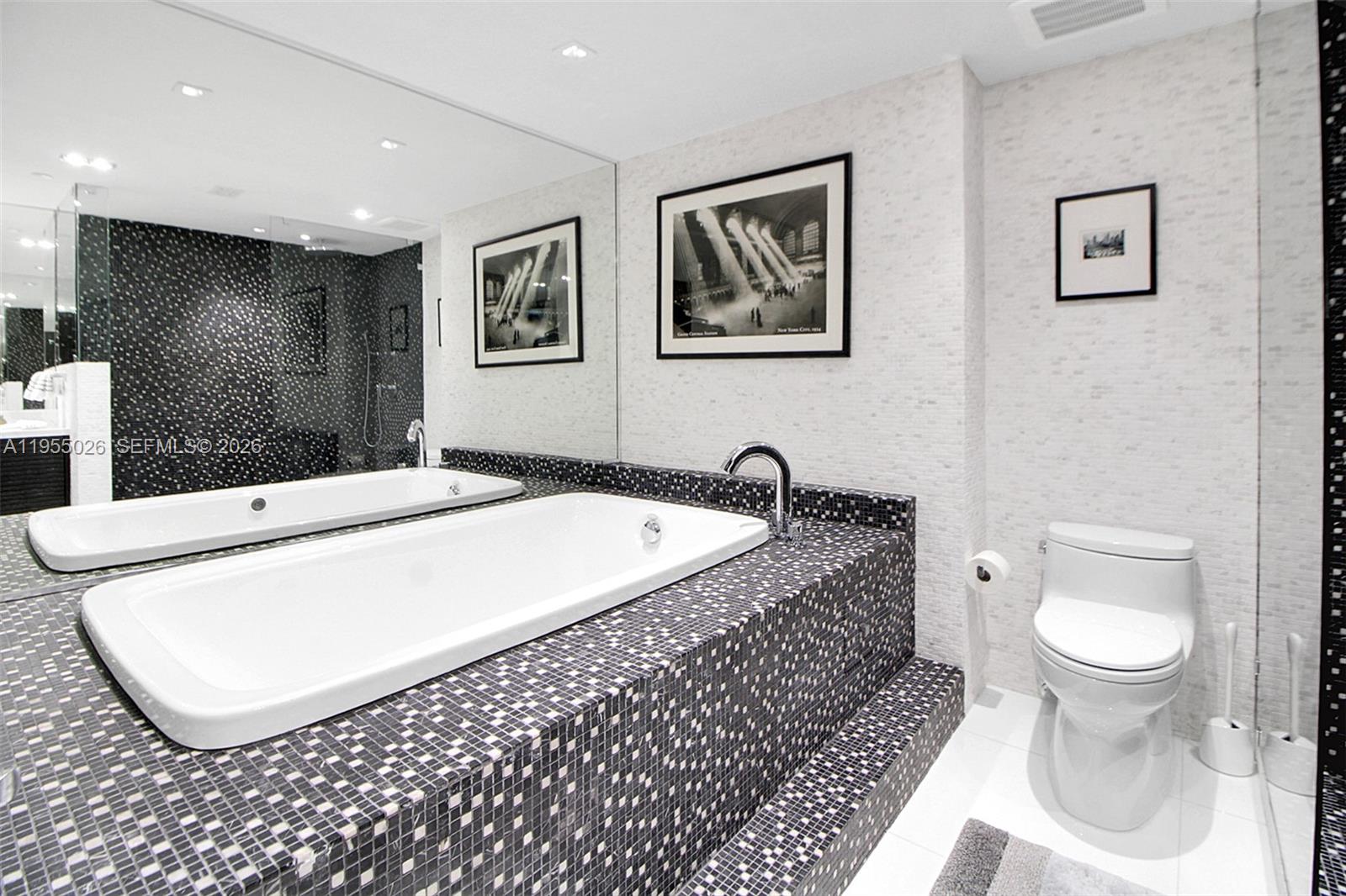 JADE RESIDENCES AT BRICKE - Residential