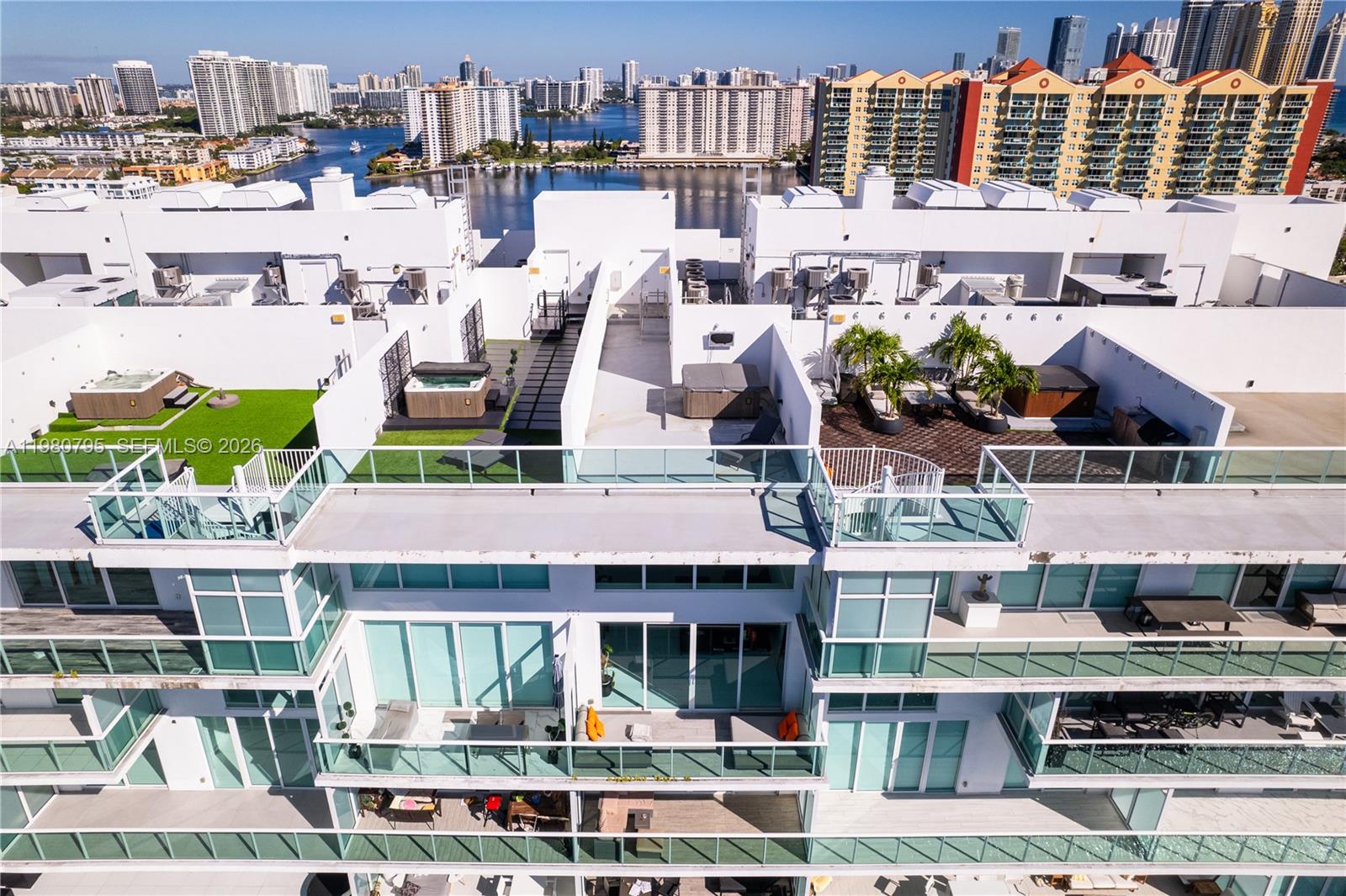 400 SUNNY ISLES CONDO EAS - Residential