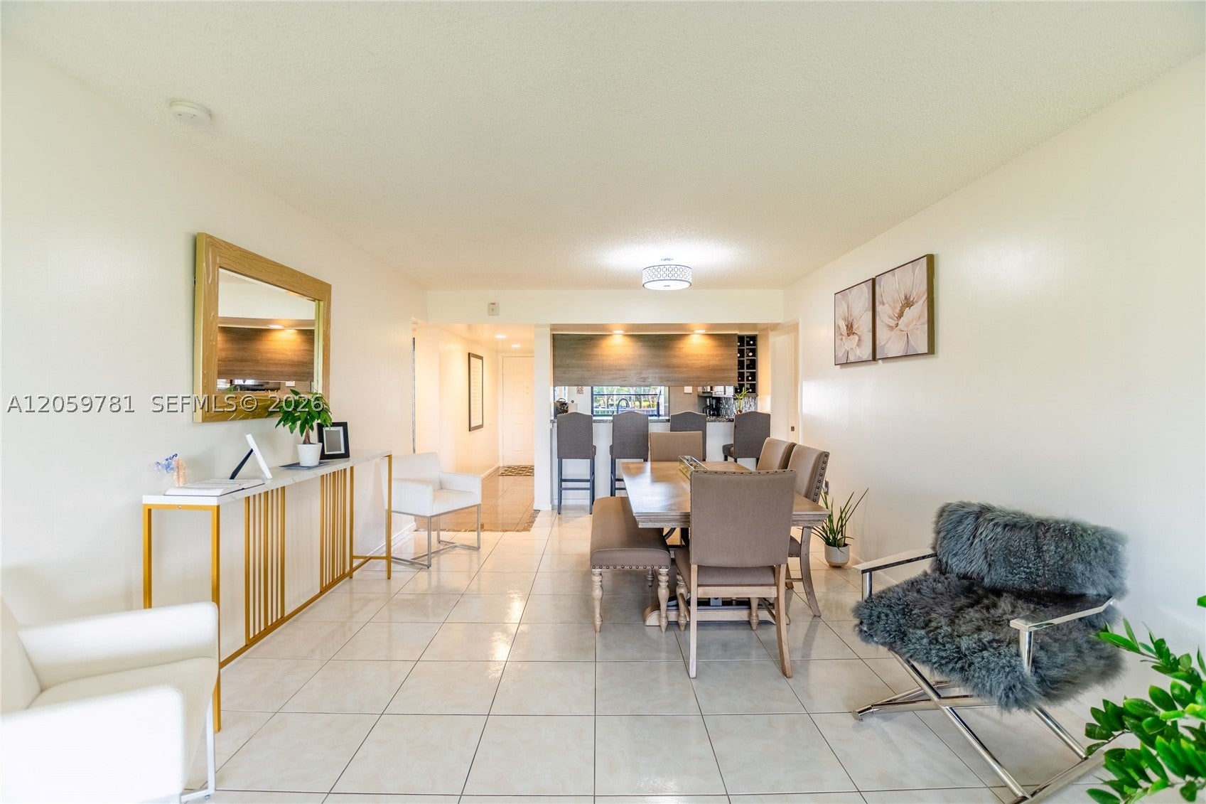 1508 S WHITEHALL 206
