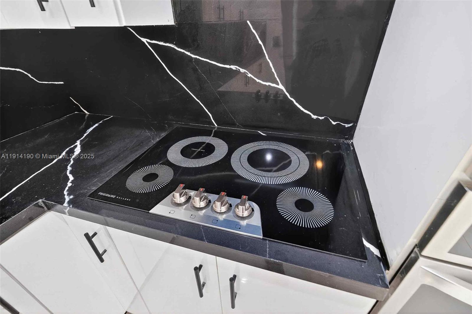 BISCAYNE GDNS SEC E PART - Residential Lease