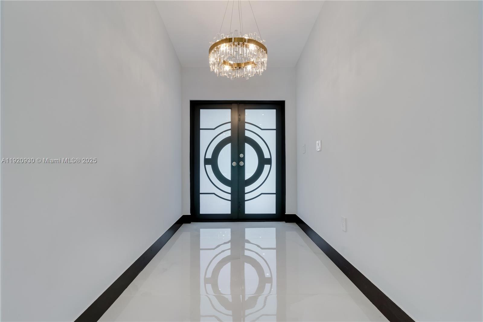 HAMMOCKS SHORES 3RD ADDN - Residential