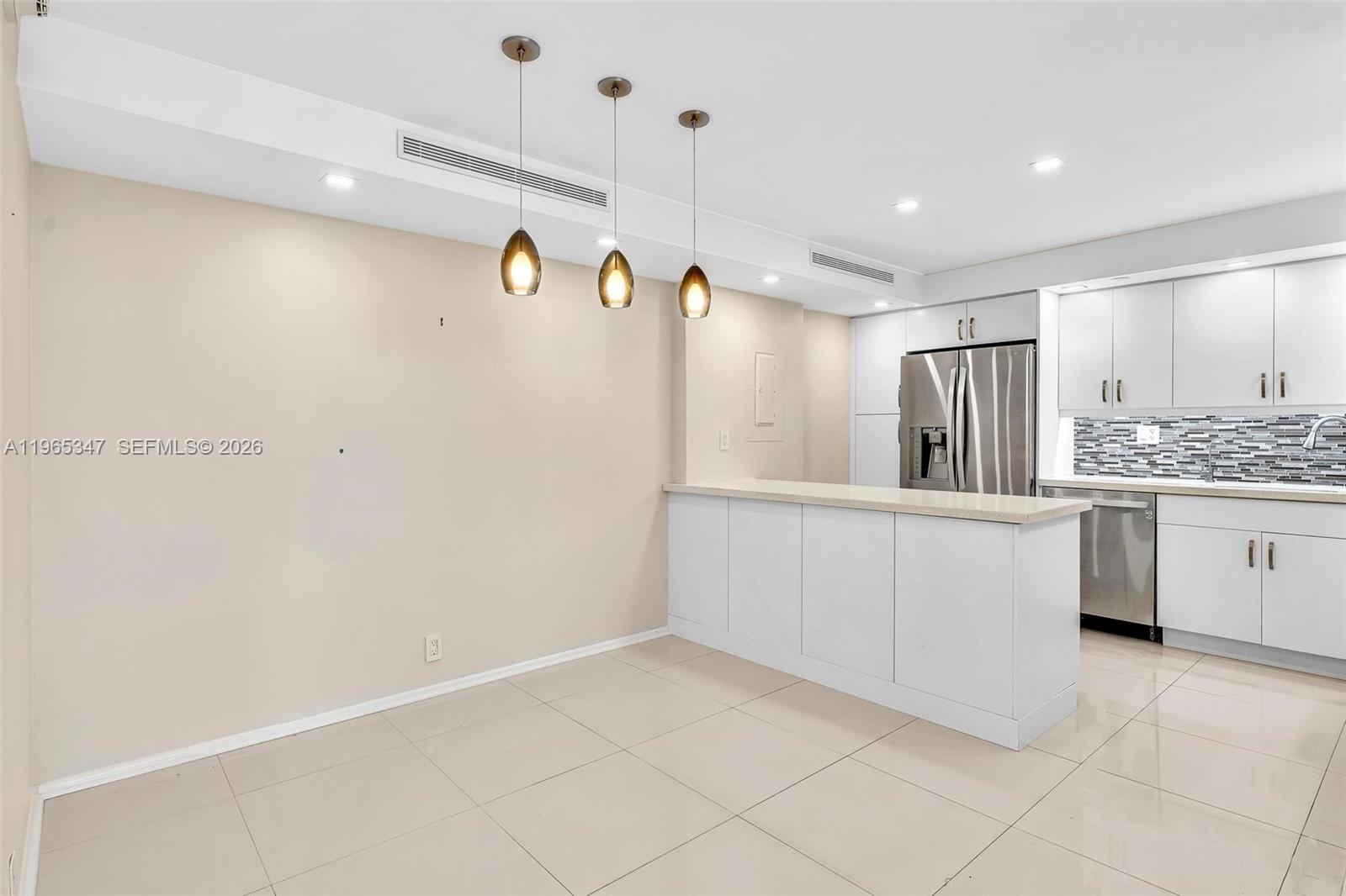 THE TOWERS OF QUAYSIDE - Residential