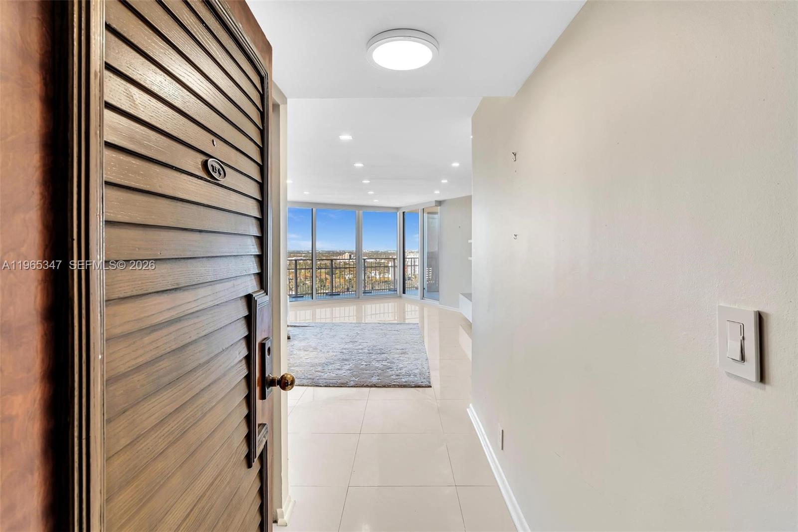 THE TOWERS OF QUAYSIDE - Residential