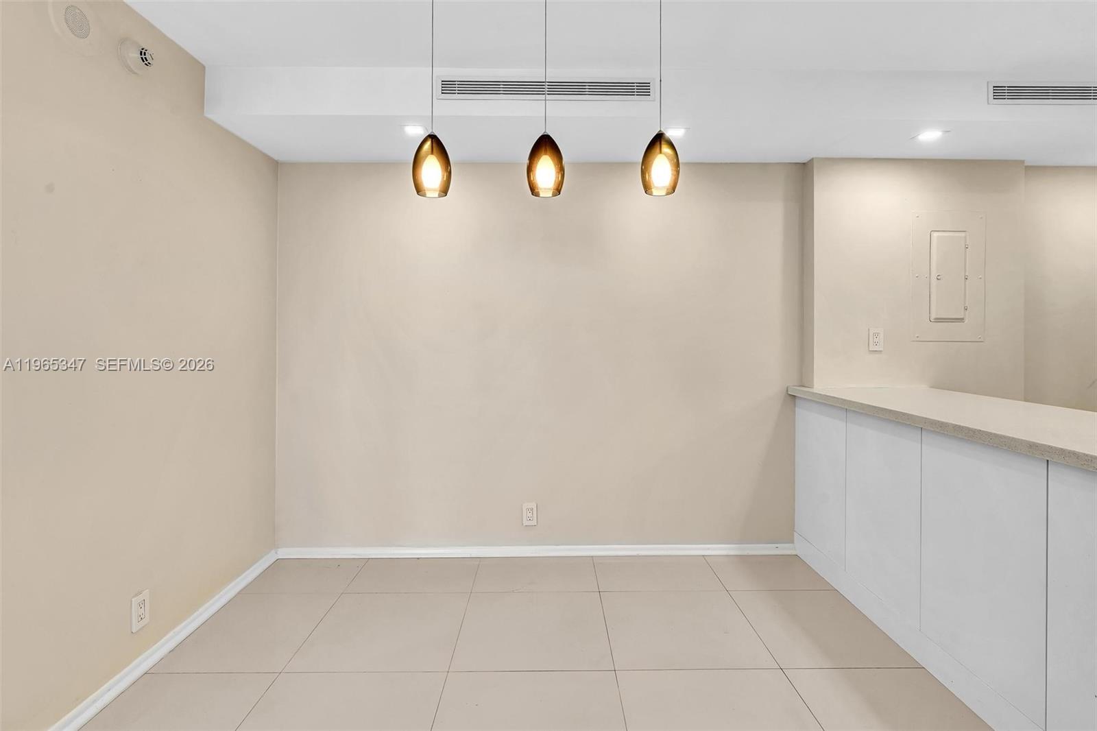 THE TOWERS OF QUAYSIDE - Residential