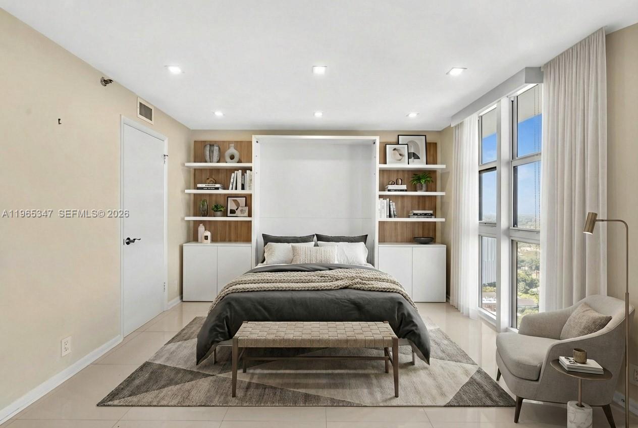 THE TOWERS OF QUAYSIDE - Residential