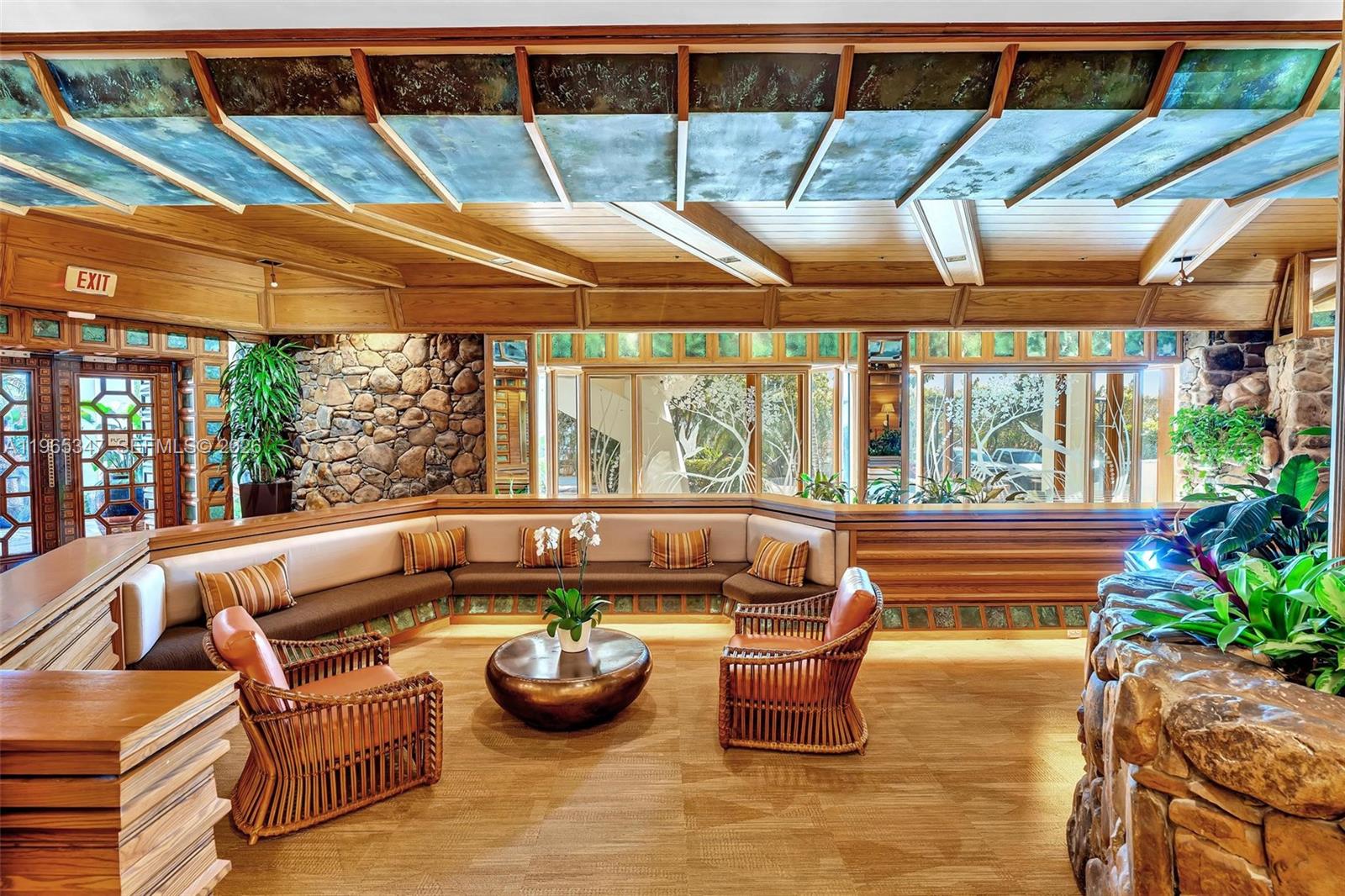 THE TOWERS OF QUAYSIDE - Residential