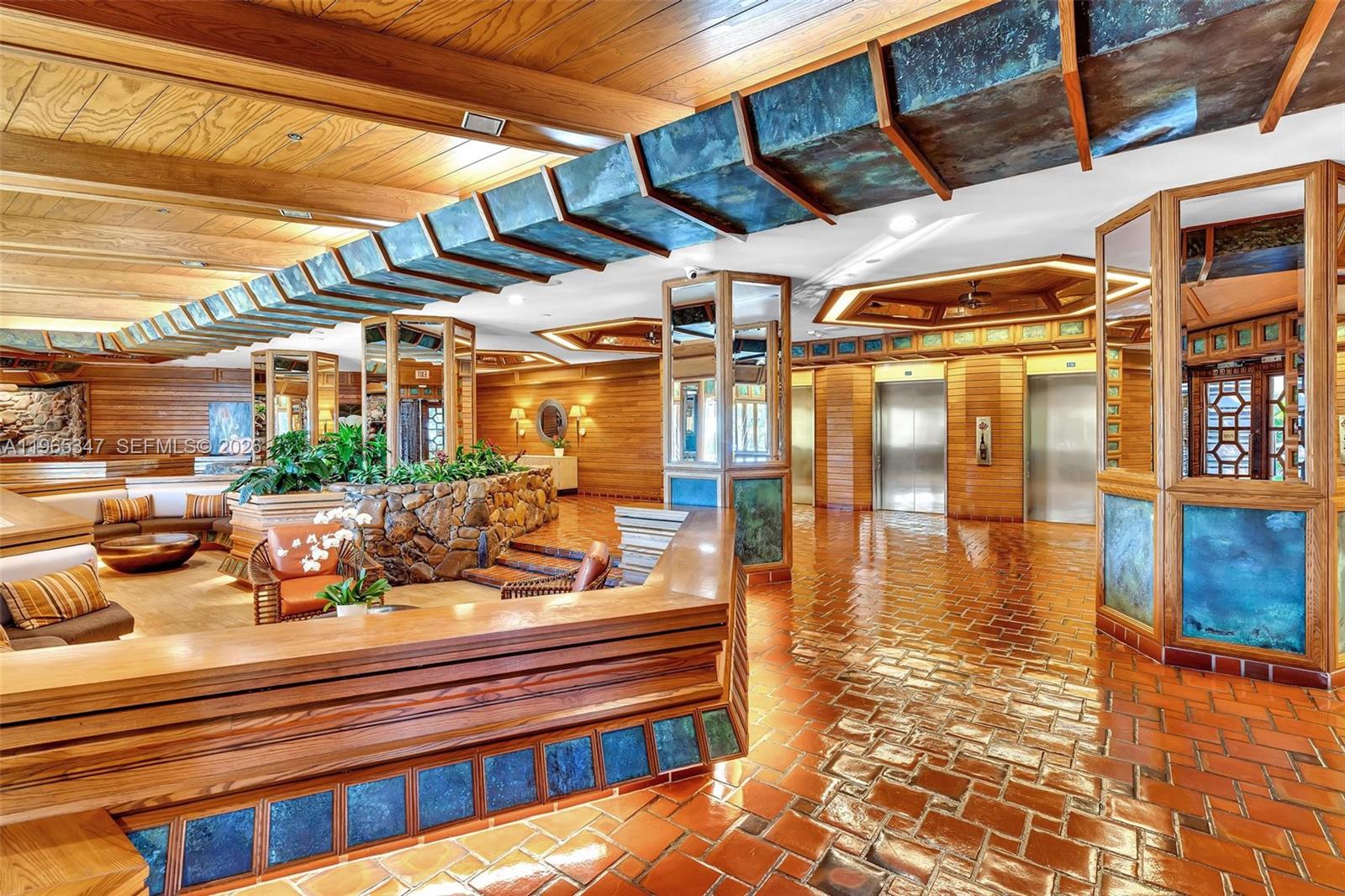 THE TOWERS OF QUAYSIDE - Residential