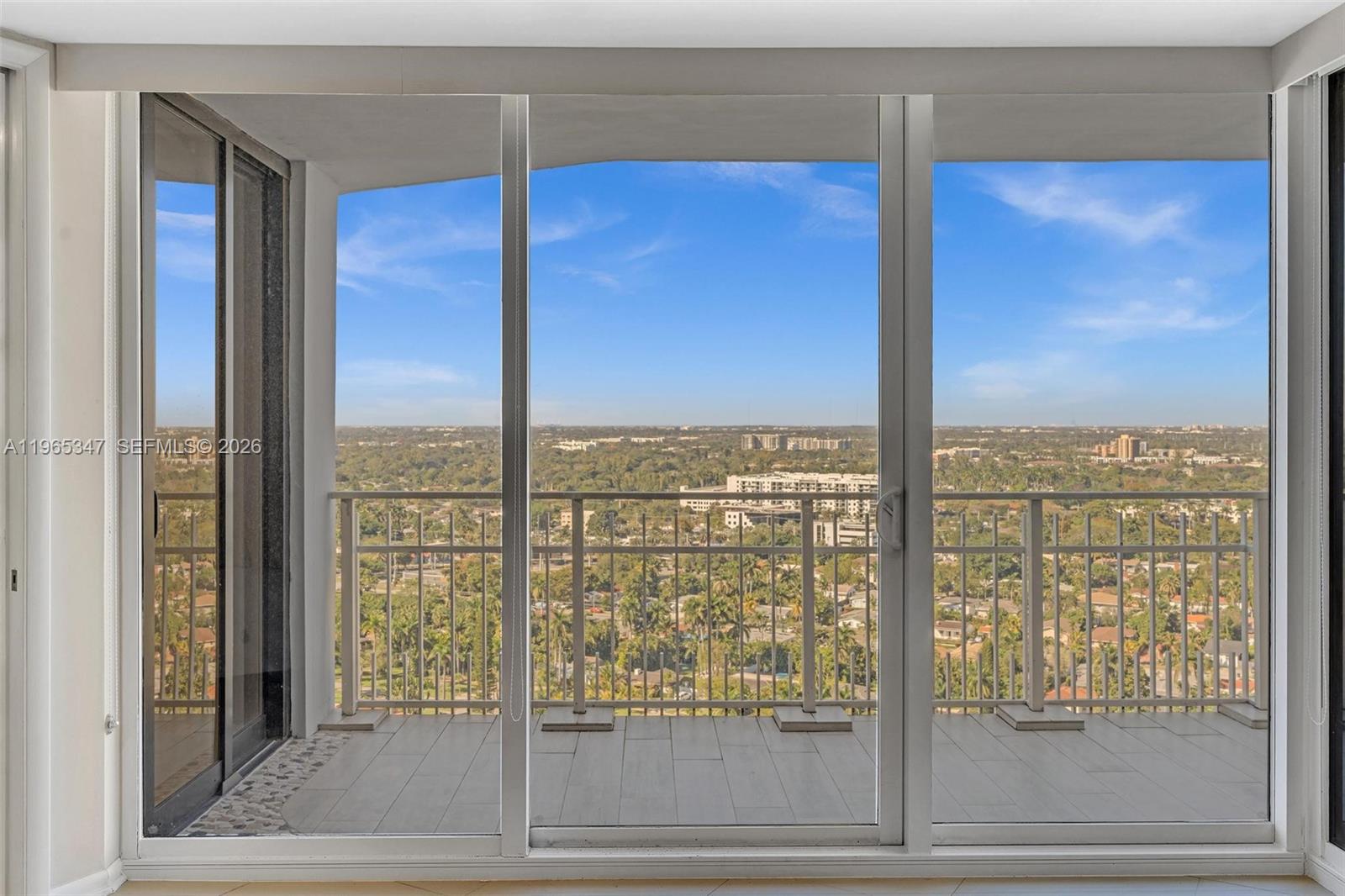 THE TOWERS OF QUAYSIDE - Residential